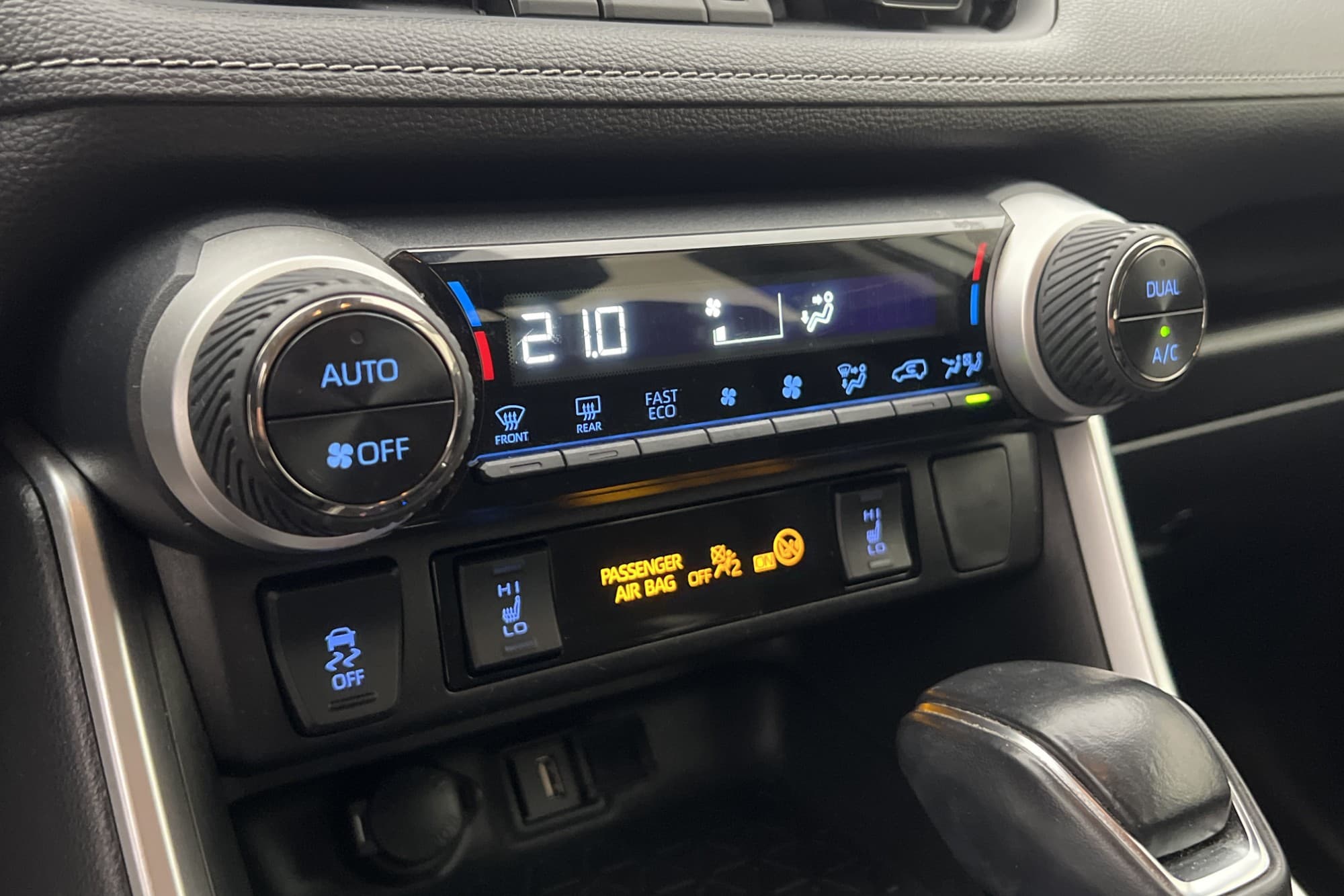 Toyota RAV4 Hybrid AWD 222hk Active Kamera 0.44 l/mil