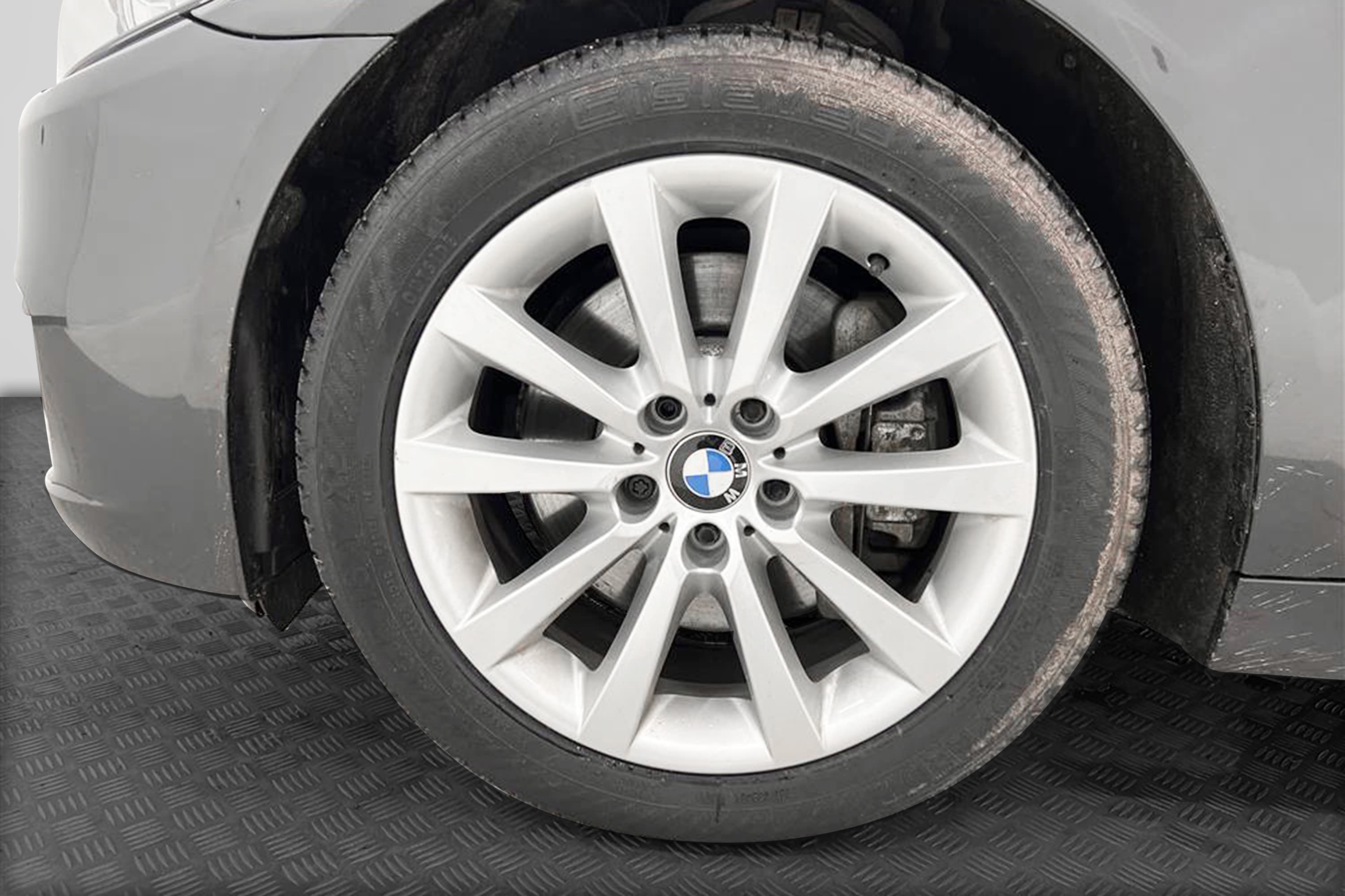 BMW 530d xDrive 258hk HuD Navigation Drag 0,59l/100kminteriör