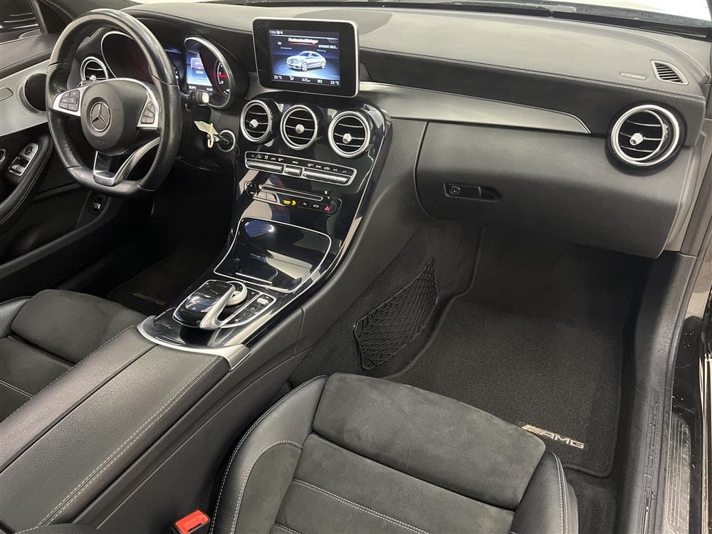 Mercedes C 300 Coupé 245hk AMG Pano B-kam Sportavg 0,63l/milinteriör