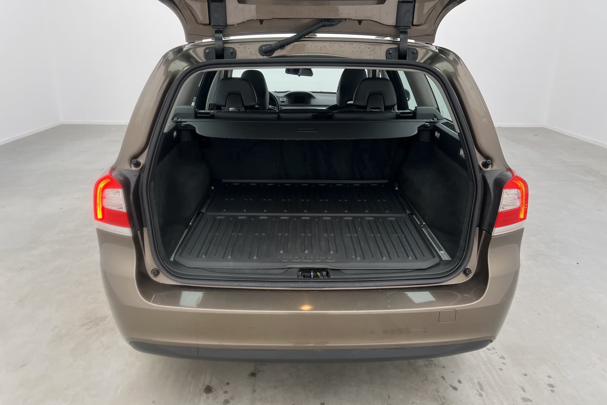 Volvo V70 T4F 180hk Motorvärmare 866kr Årsskatt