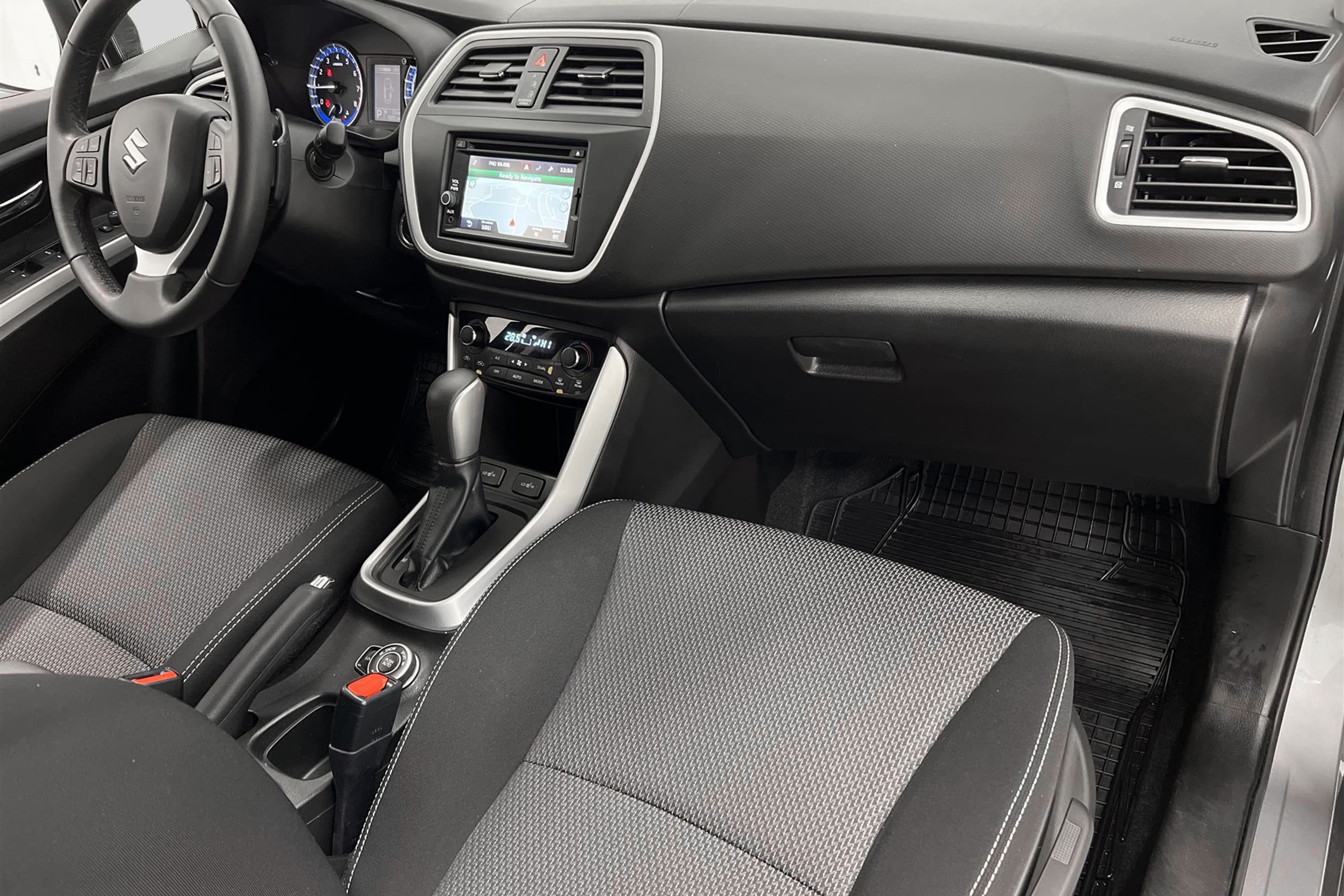 Suzuki SX4 S-Cross 1.6 VVT Allgrip 120hk AWD Kamera Navi 