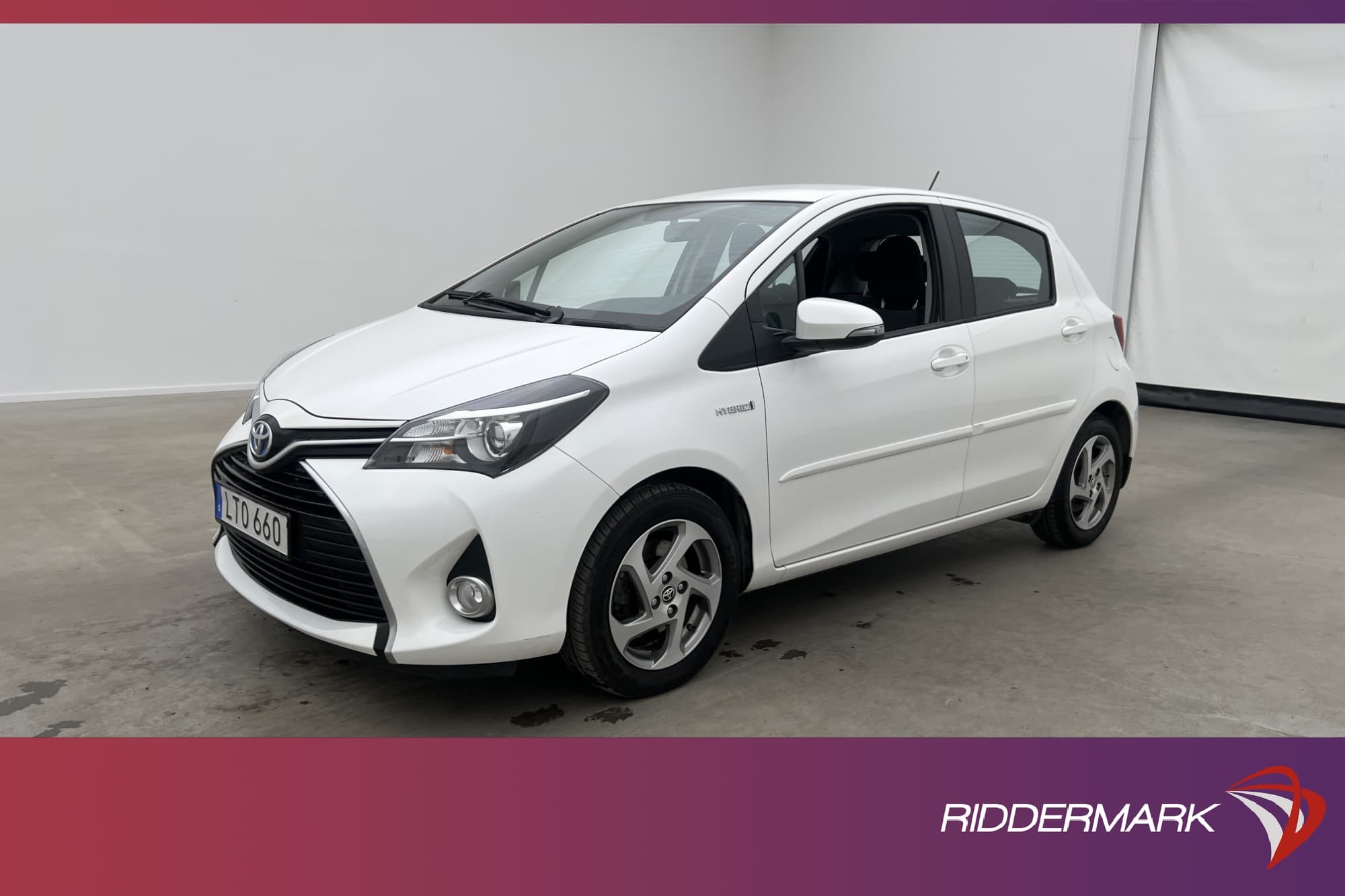 Toyota Yaris Hybrid 101hk Active Kamera Låg-skatt  0.33l/mil