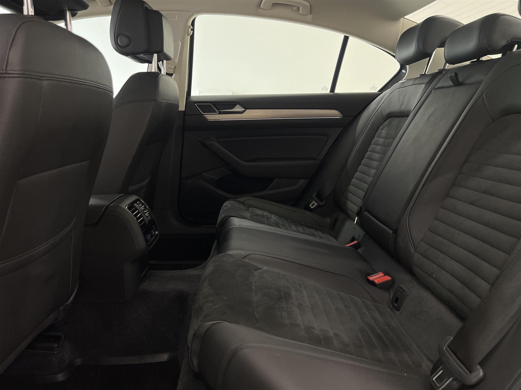 Volkswagen Passat 2.0 TDI 4M 190hk R Line B-Kamera  D-Värm