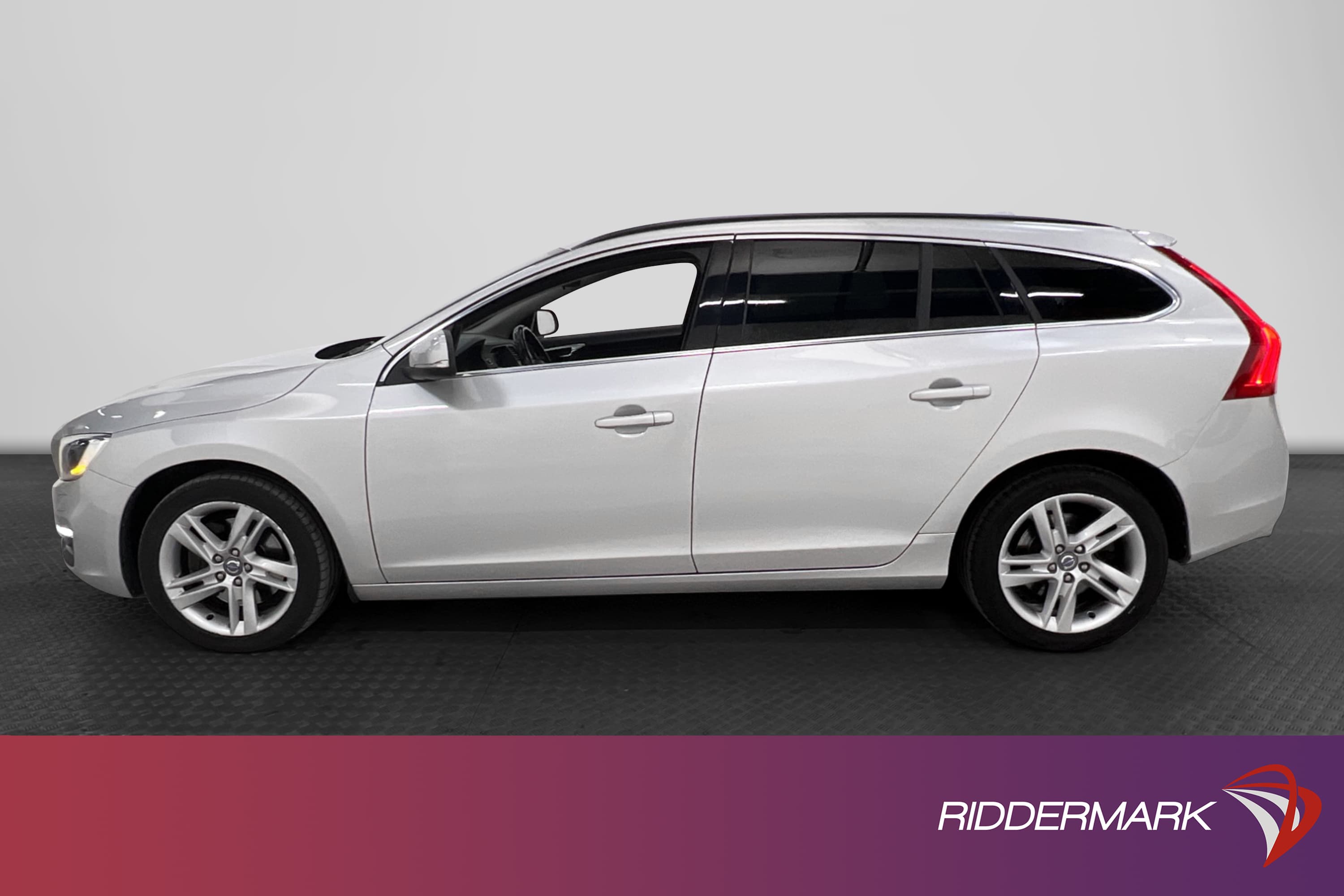 Volvo V60 D4 AWD 181hk