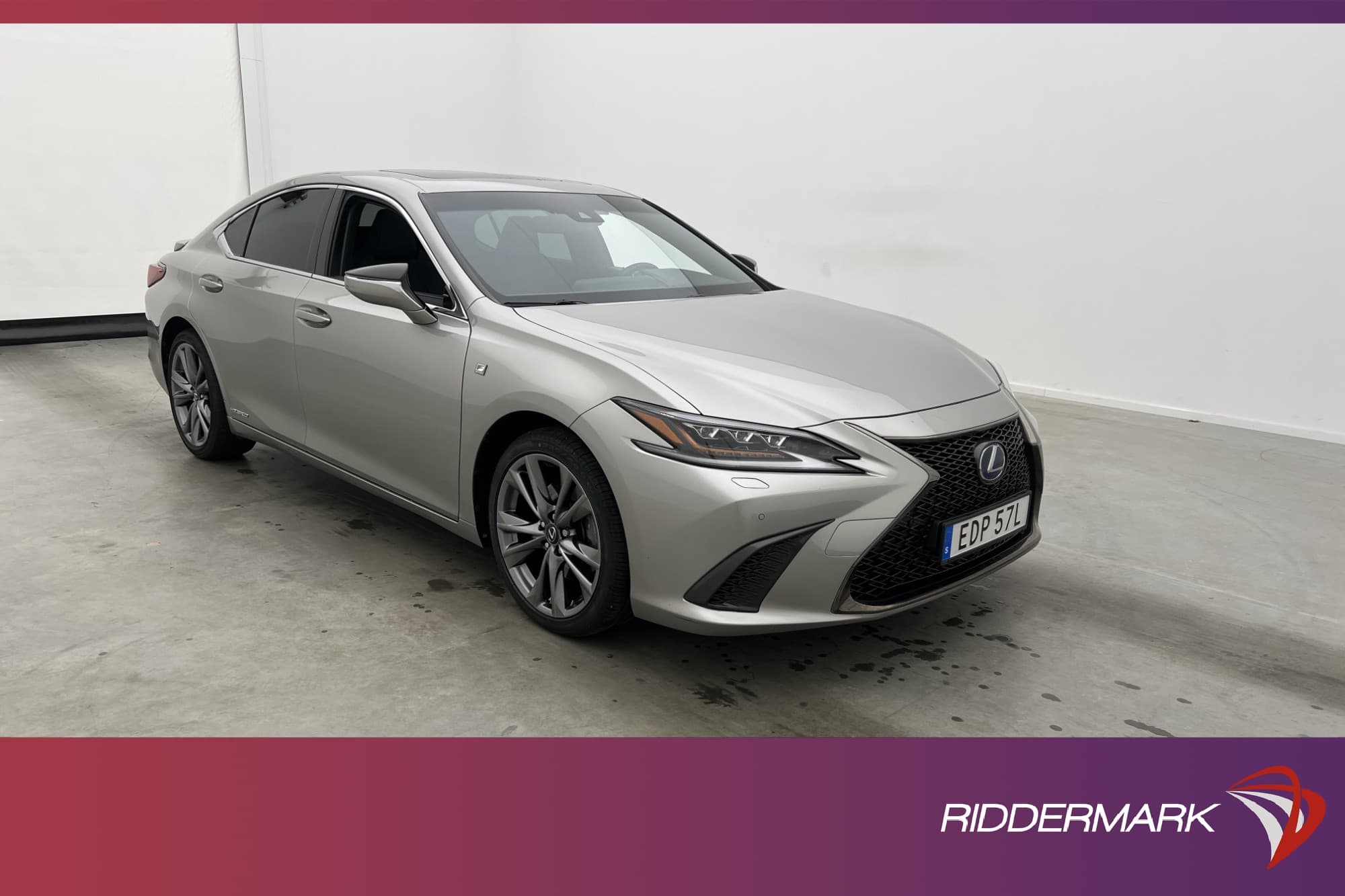 Lexus ES 300h 2.5 E-CVT 218hk