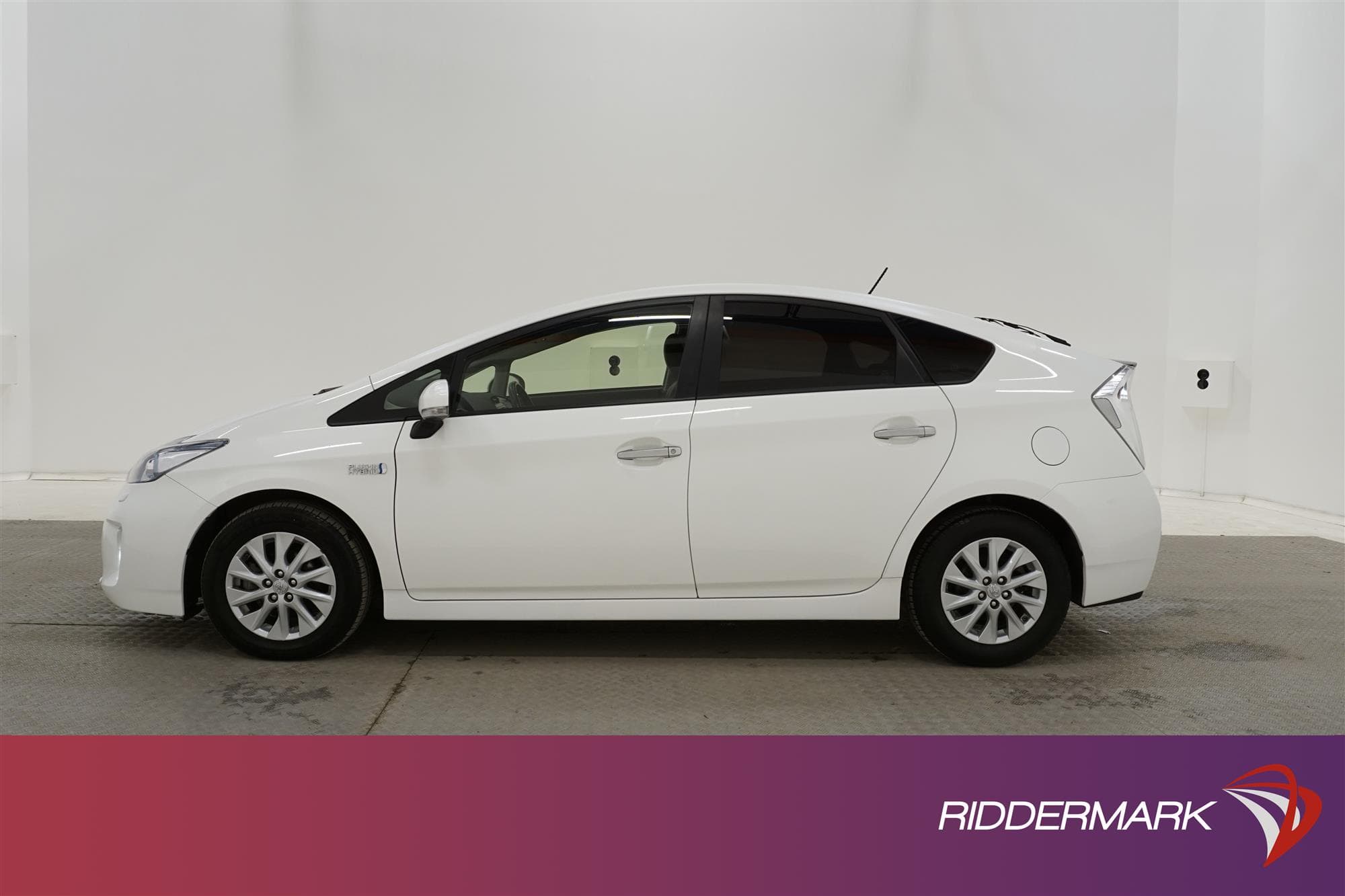 Toyota Prius 1.8 Plug-In 136hk