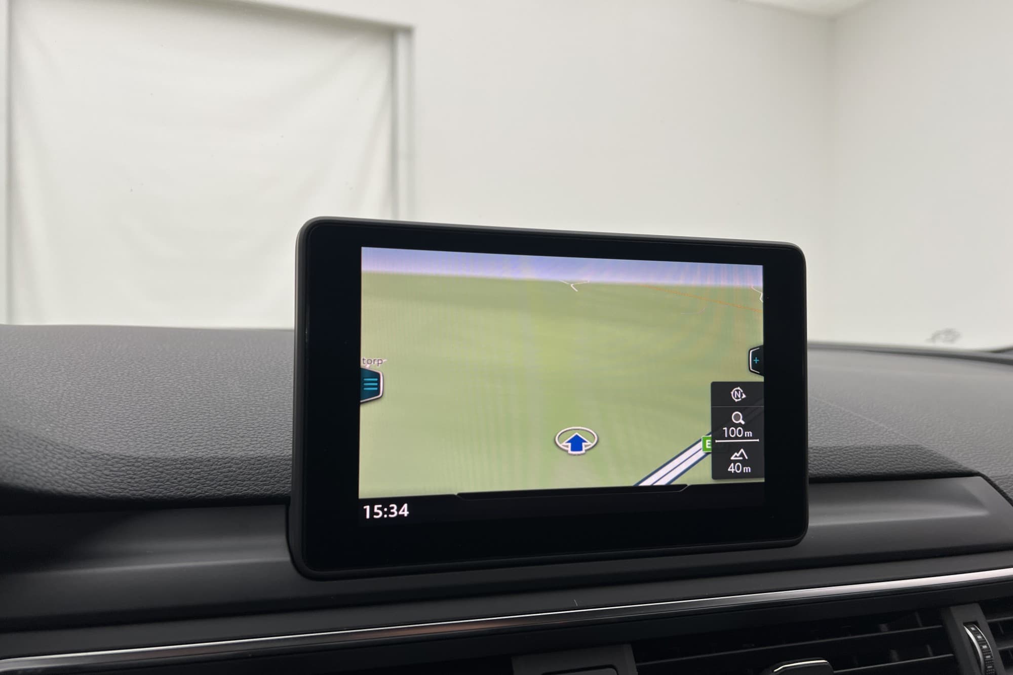Audi A4 Avant TDI Q 190hk S-Line Värmare Navi Sensorer Drag