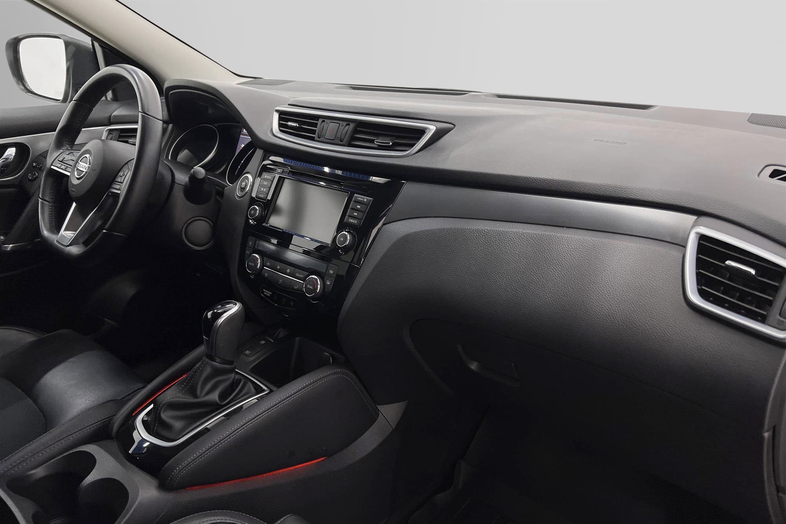 Nissan Qashqai 1.3 DIG-T 160hk Navi B-Kam Keyless 0,49L/mil