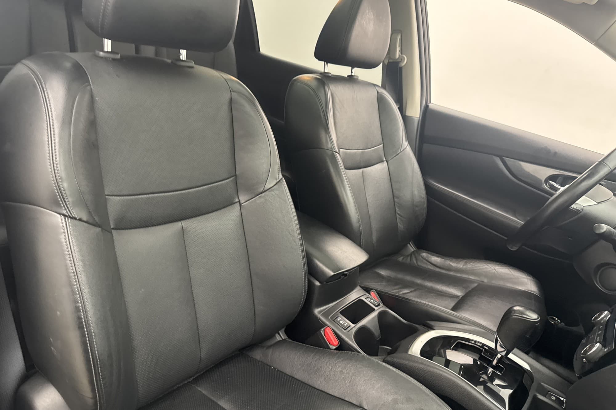 Nissan X-Trail 1.6 dCi 7-Sits Tekna Pano Skinn 360° Navi