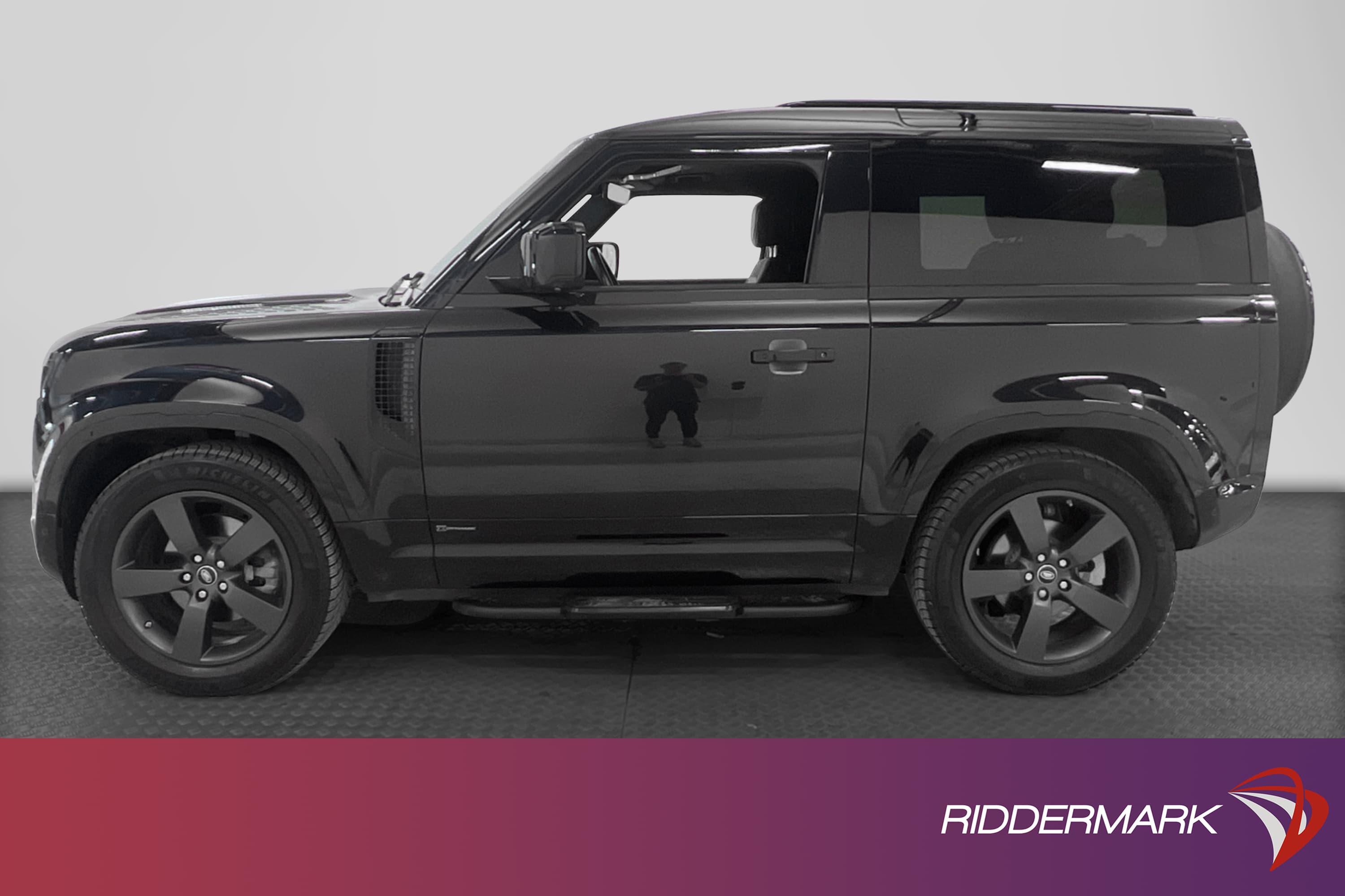 Land Rover Defender 90 D250 X-Dynamic Värmare 360 Kamera