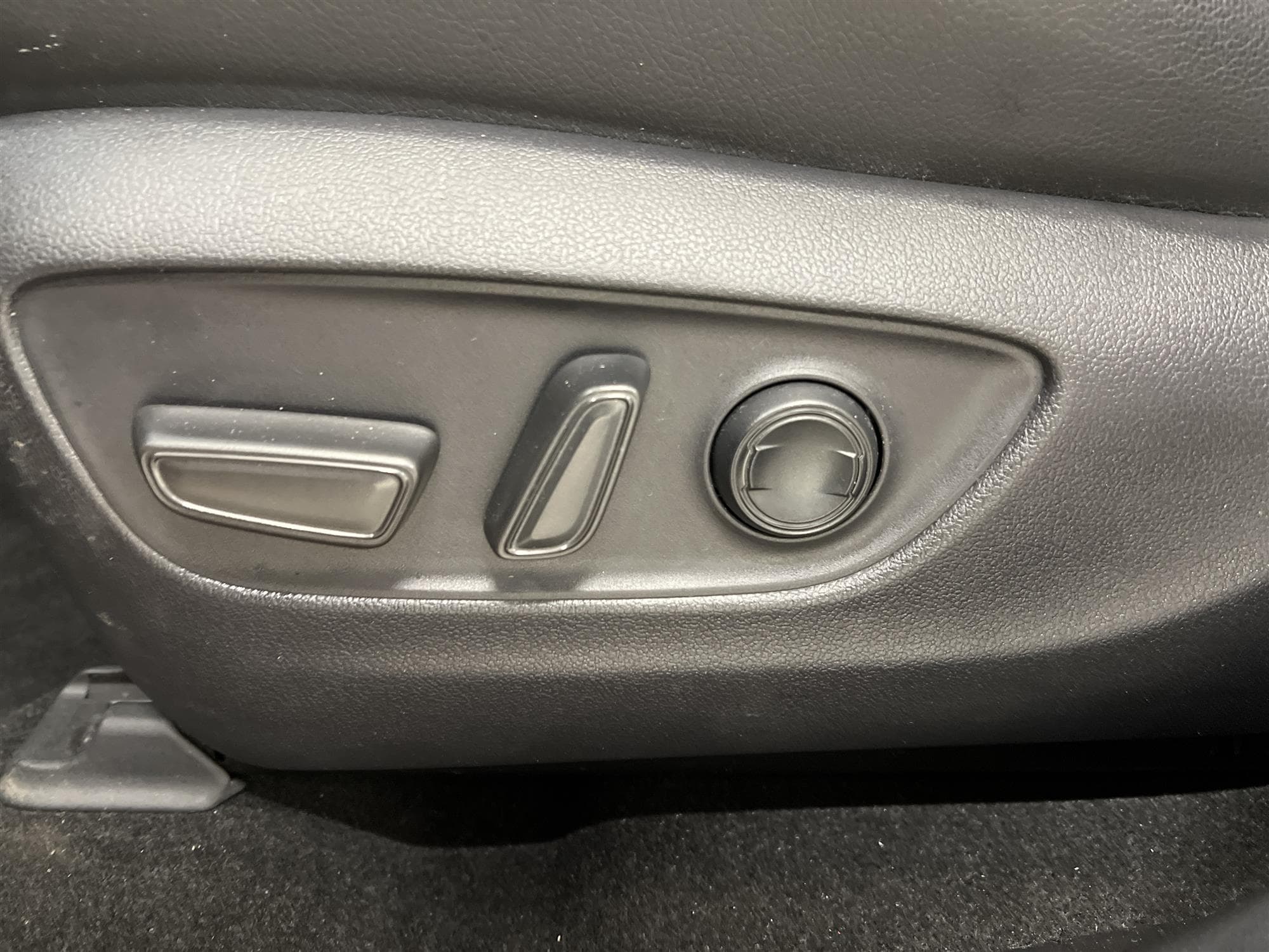 Toyota RAV4 Hybrid AWD 222hk 1 Brukare Executive Välutrustad