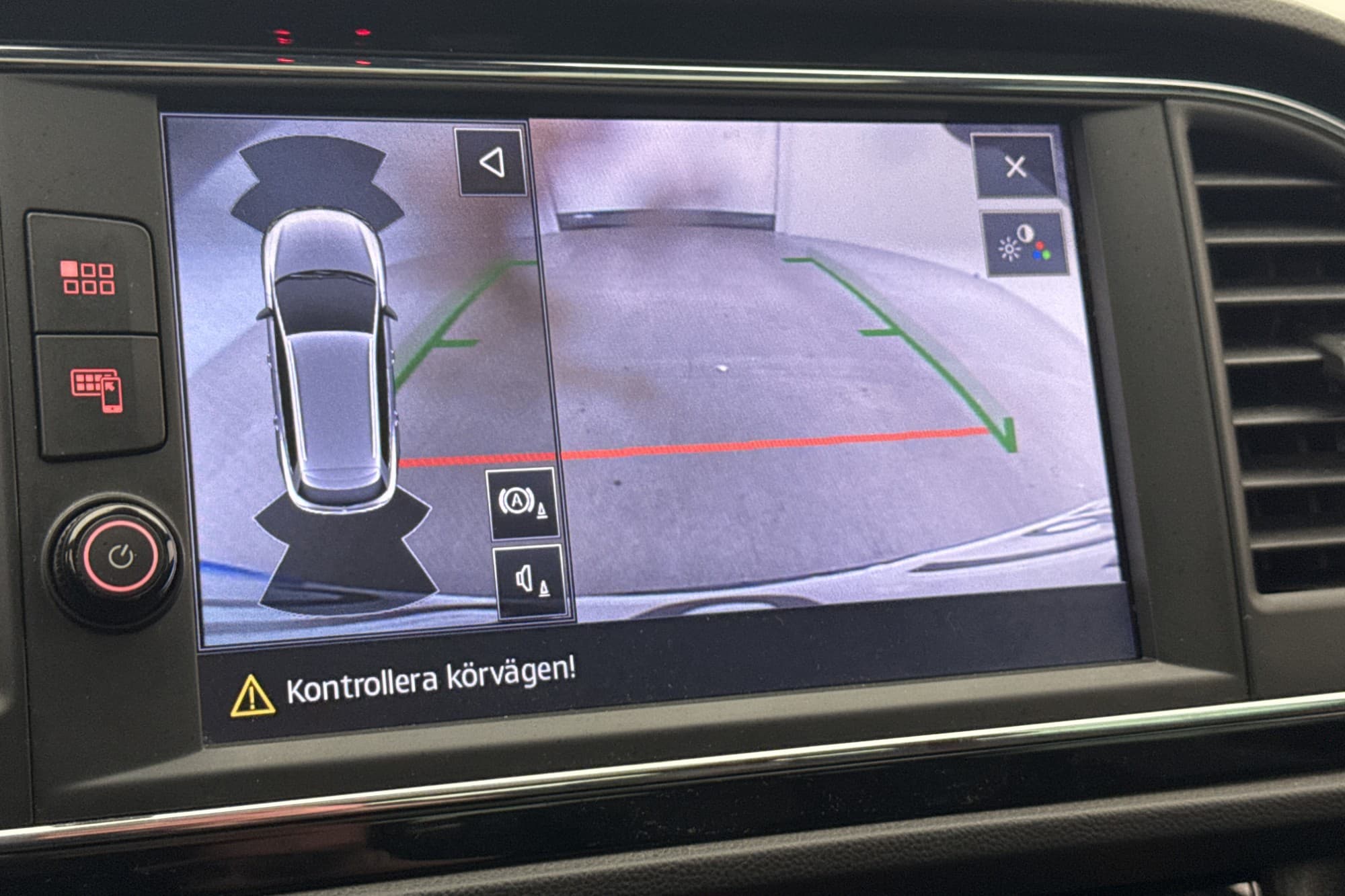 SEAT León Cupra ST 4Drive Pano Cockpit DCC Beats Kamera Navi