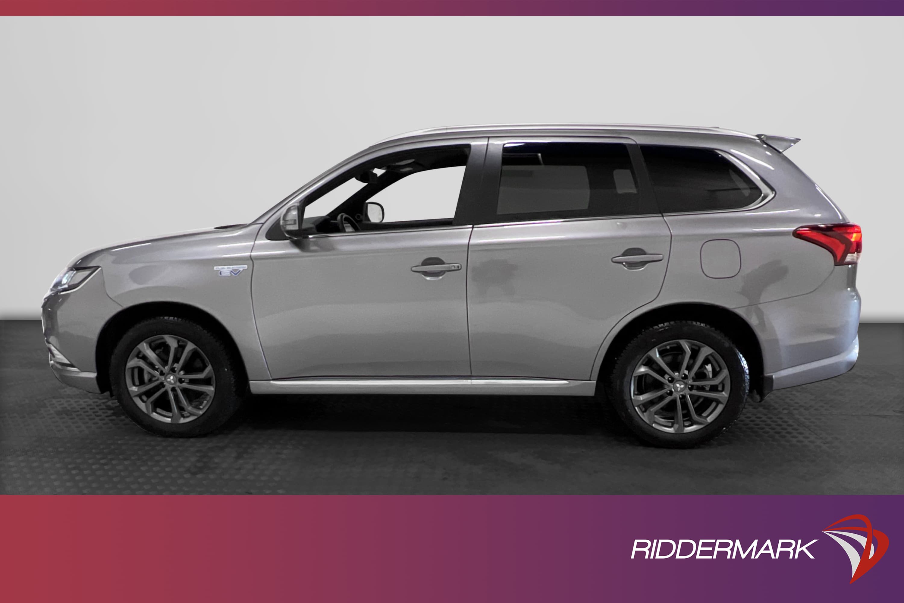 Mitsubishi Outlander P-HEV 2.4 4WD Business X