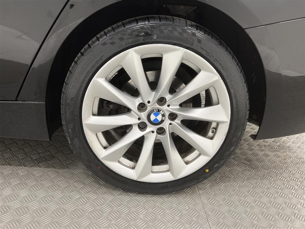 BMW 318d Touring 143hk xDrive Modern line P-sensor 0,44L/Mil