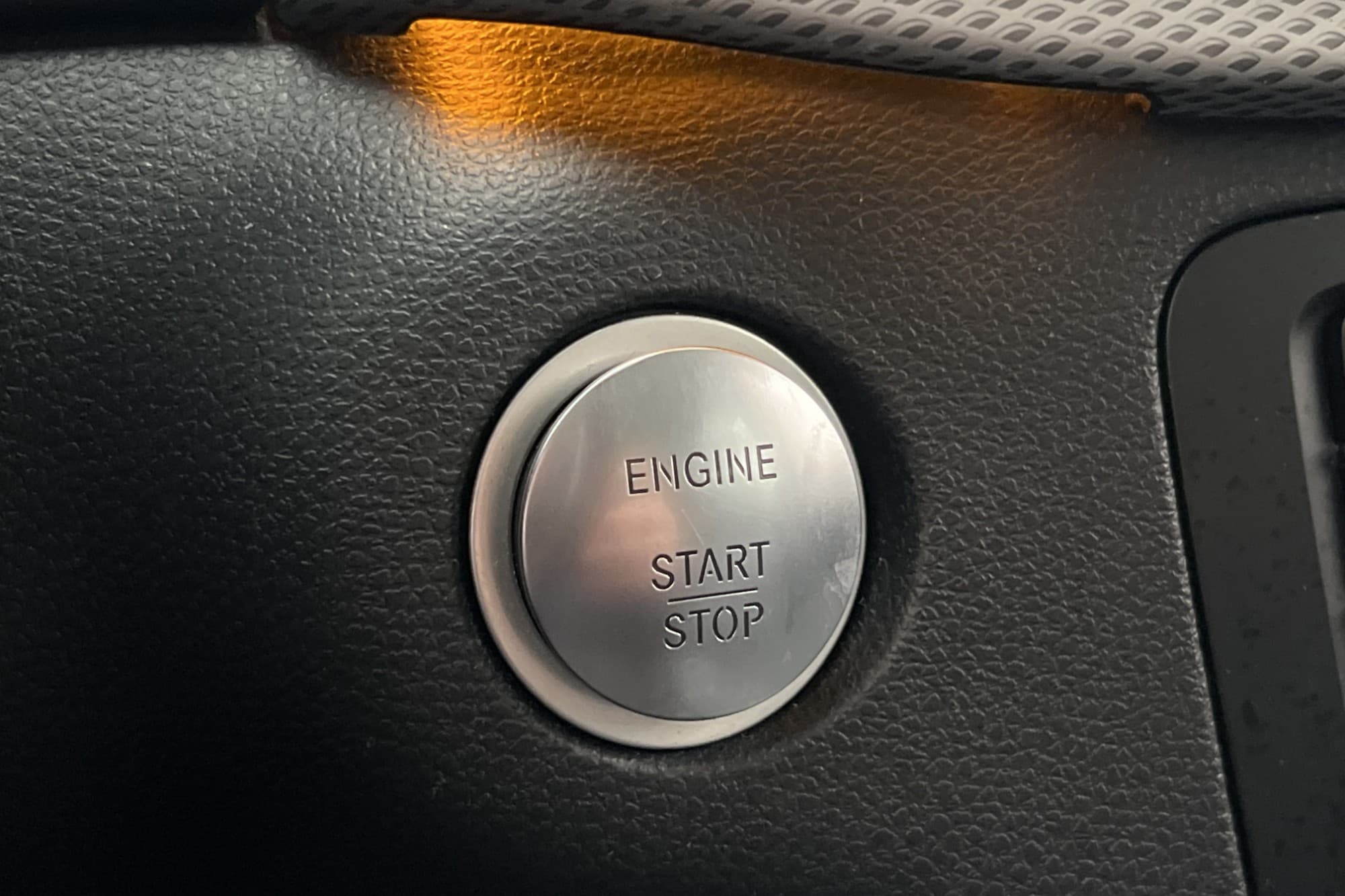 Mercedes-Benz B 180 d 7G-DCT Urban Kamera Halvskinn CarPlay