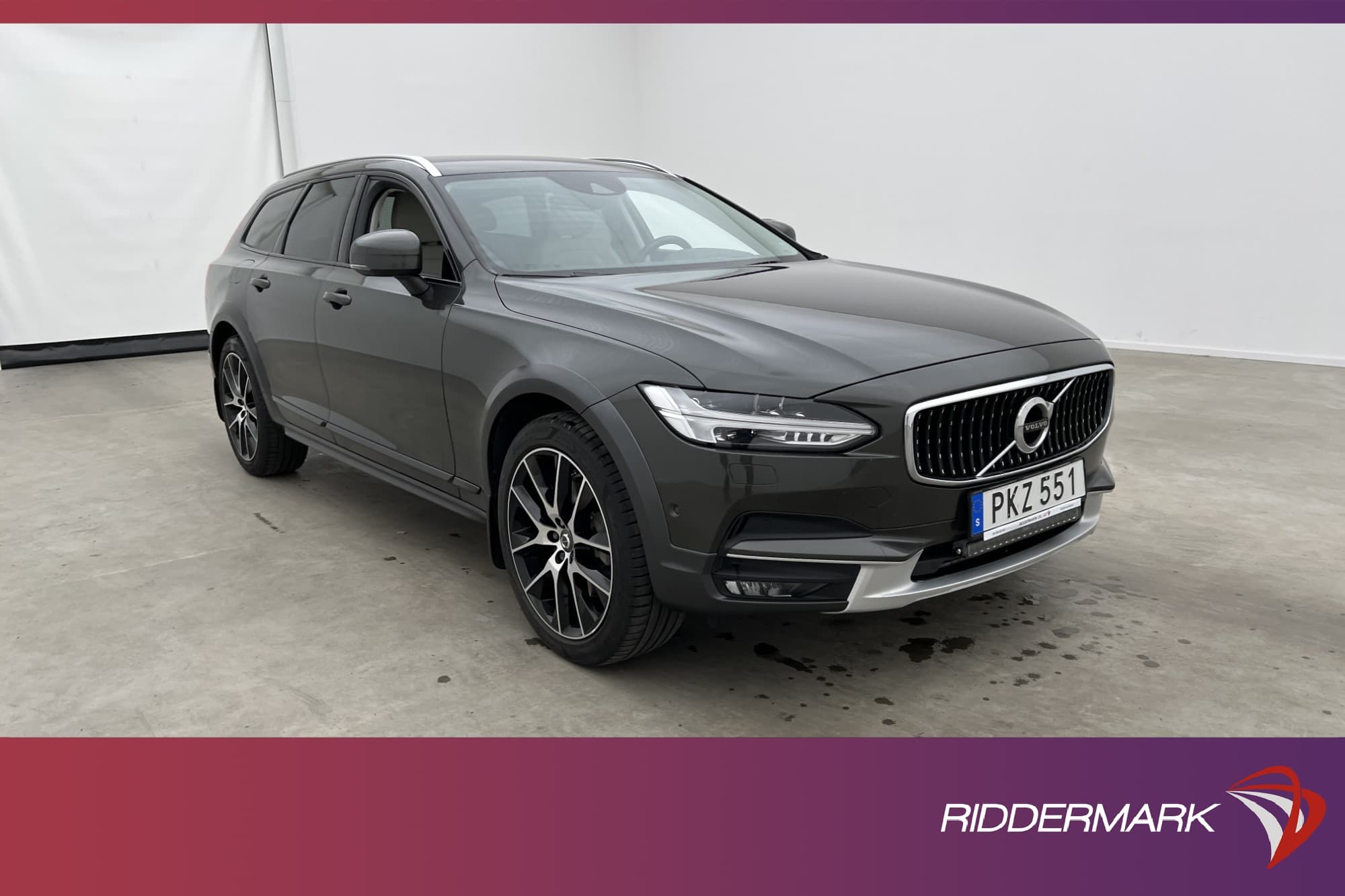 Volvo V90 Cross Country T6