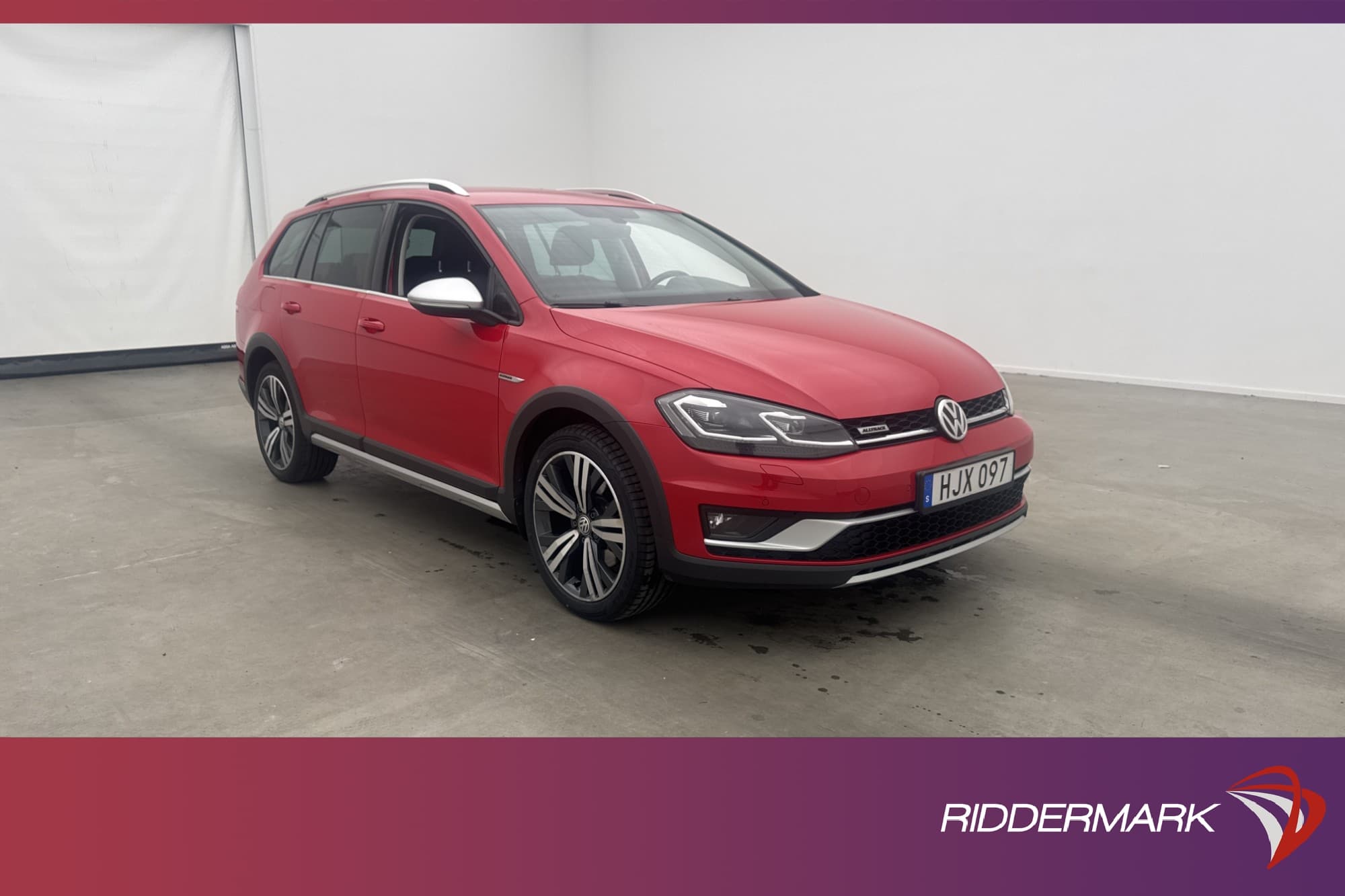 Volkswagen Golf Alltrack 1.8 TSI 4M Kamera CarPlay Dragkrok
