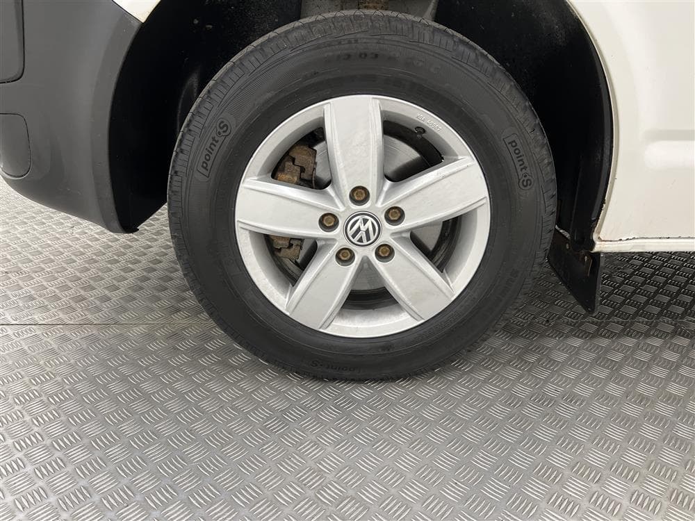 Volkswagen Transporter 2.0TDI 4Motion L2 140hk Värmare Drag interiör