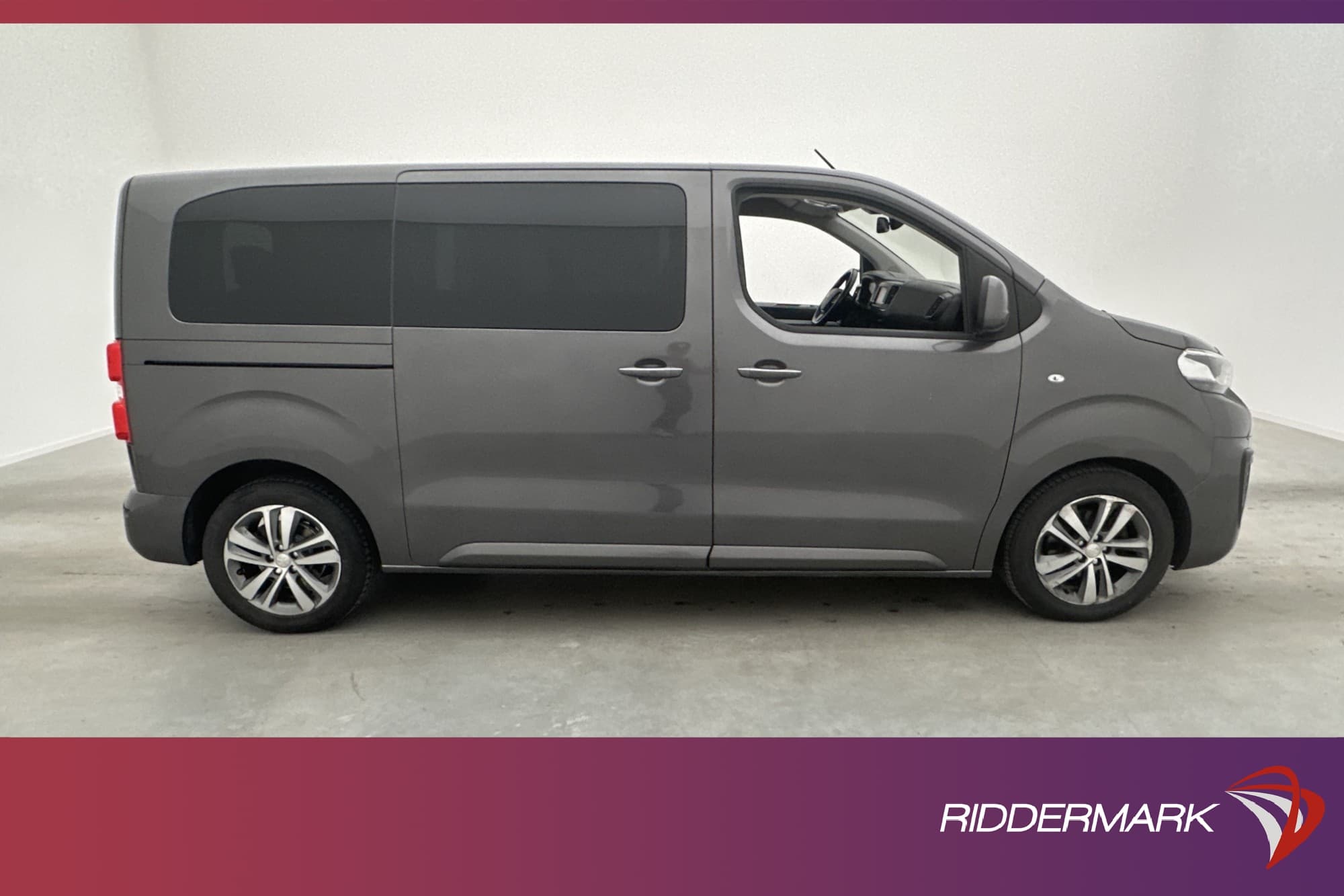 Peugeot Expert Traveller