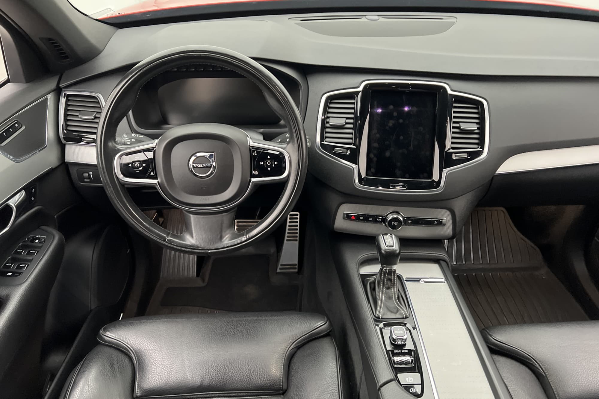 Volvo XC90 D4 AWD R-Design 7-Sits VOC Värm Kamera Skinn Drag