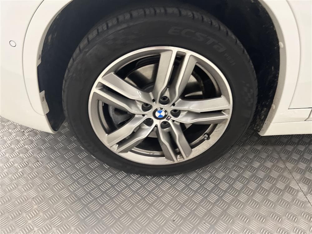 BMW X1 xDrive 20d 190hk M-Sport M-Värm B-Kamera 0,49l/milinteriör
