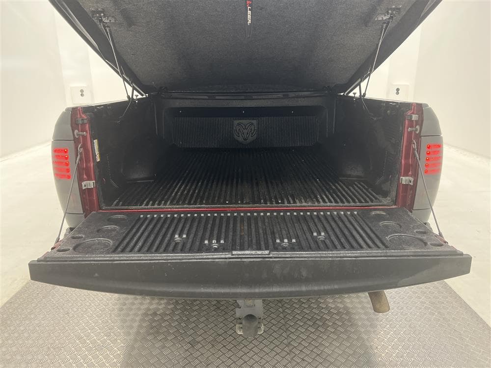 Dodge Ram Sport 1500 5.7 4WD 401hk Taklucka Navi Nyservad interiör