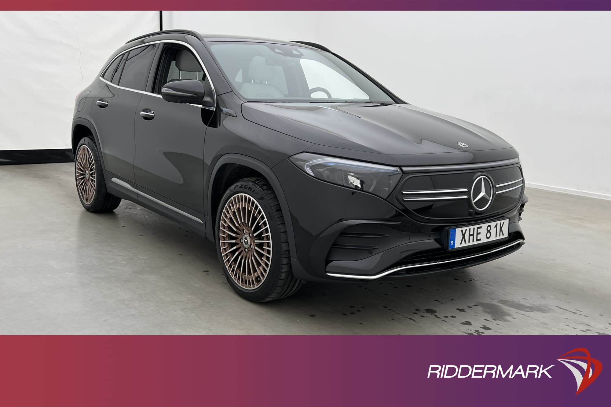 Mercedes-Benz EQA 250 190hk AMG Pano Skinn Värmare MOMS