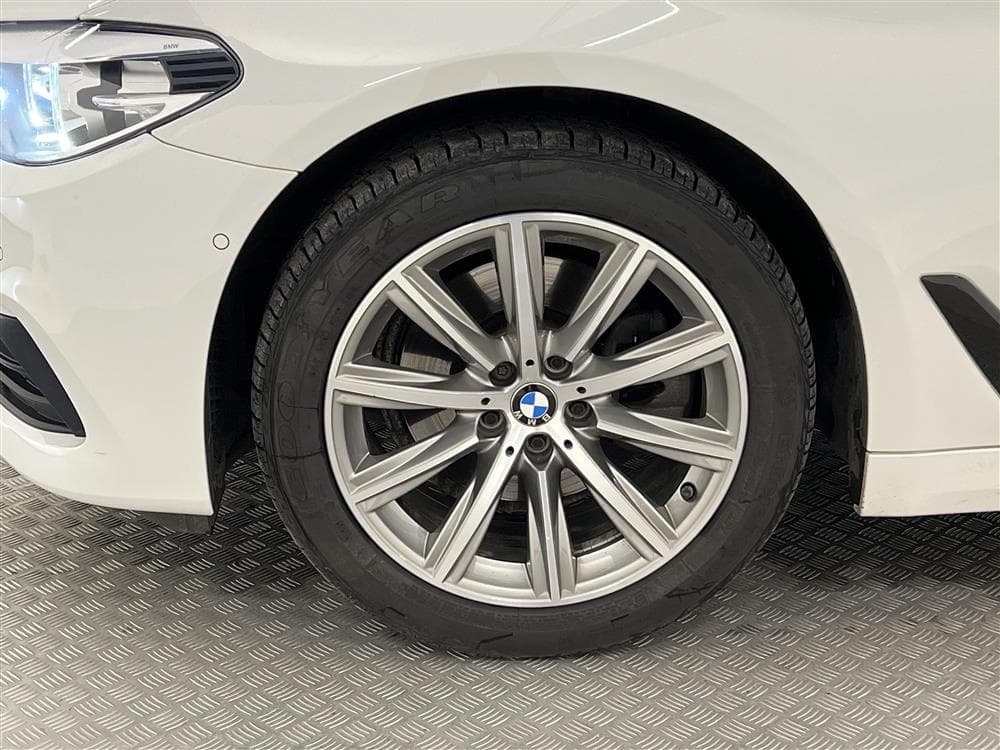 BMW 520d Touring 190hk Sport-line Navi Kamera Drag 0,47l/mil