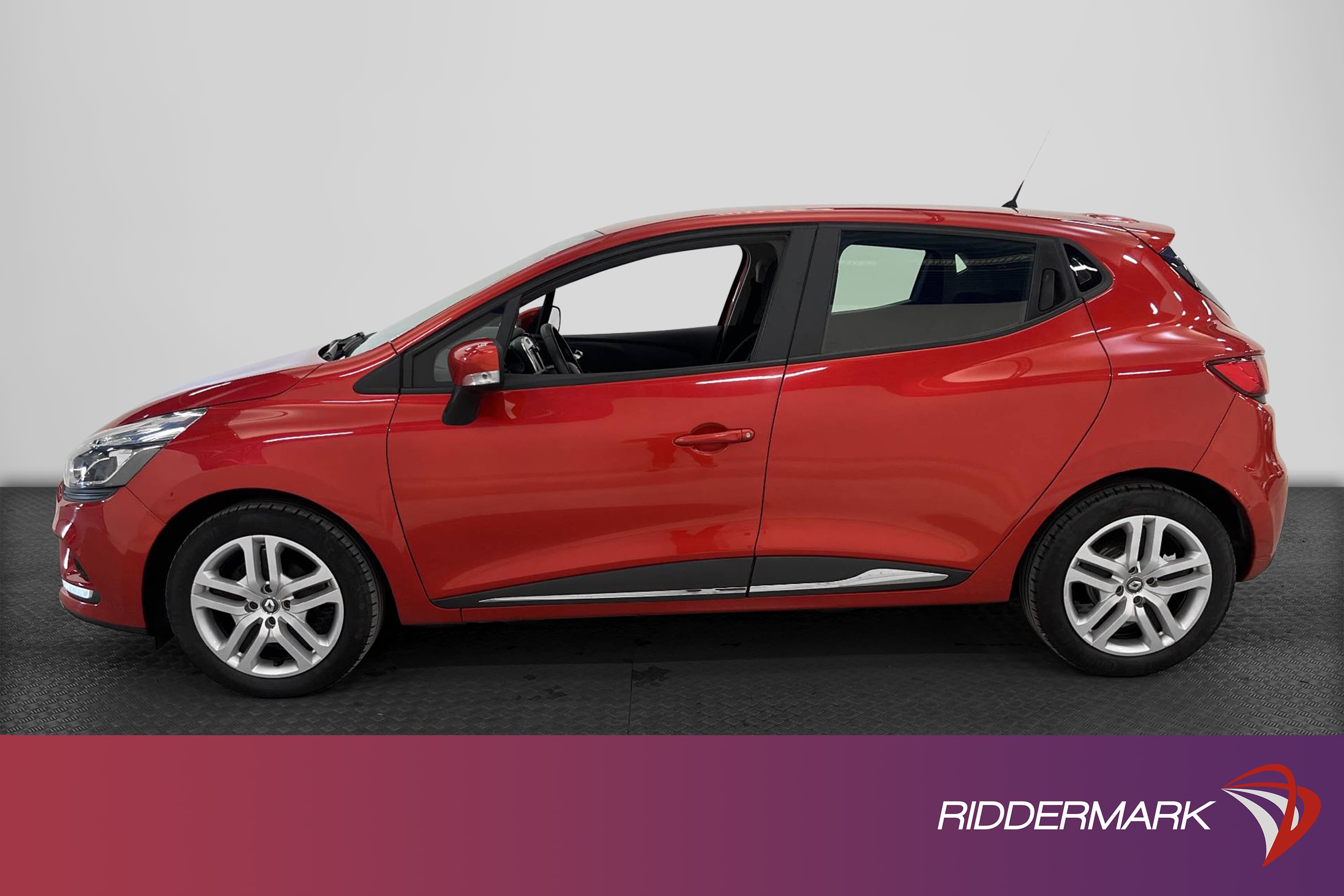 Renault Clio 1.2 73hk Ny Krem