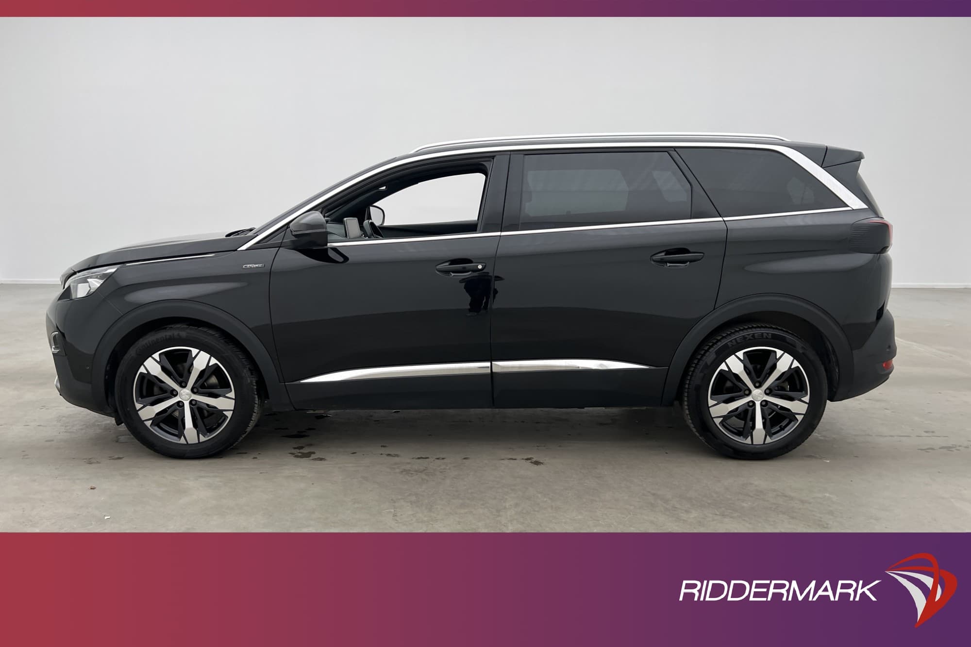 Peugeot 5008 SUV