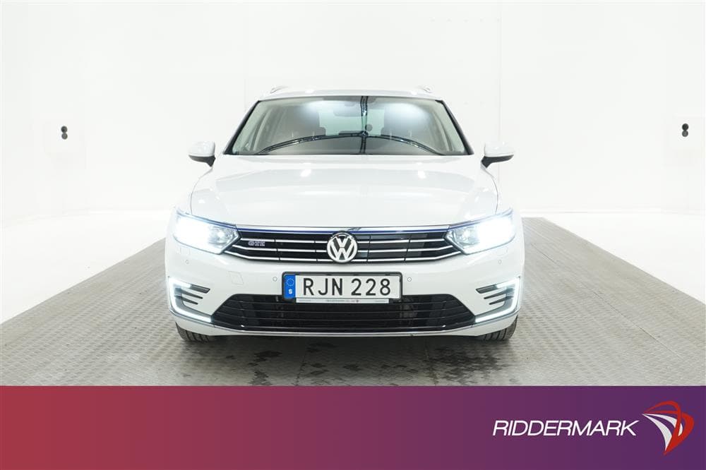 Volkswagen Passat GTE 218hk
