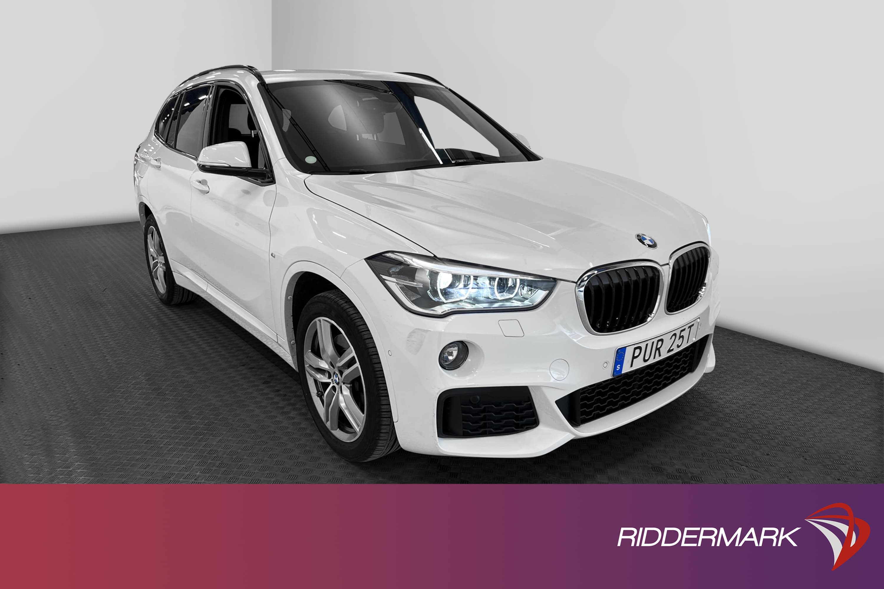 BMW X1 xDrive20i 192hk M-Sport H/K Navi Alcantara Välservad
