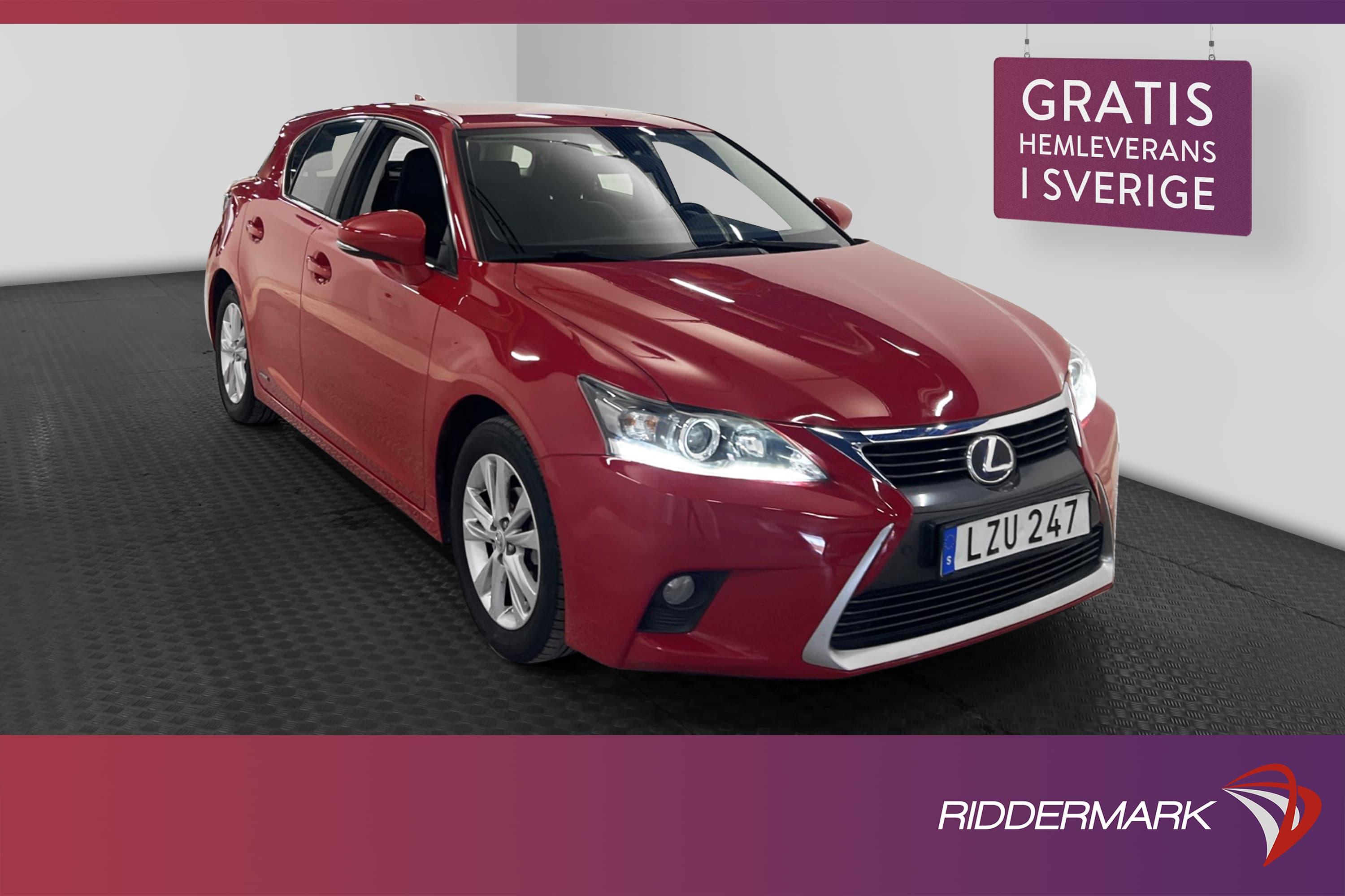 Lexus CT 200h 1.8 CVT 136hk
