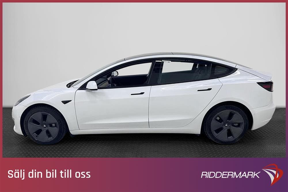 Tesla Model 3 Long Range AWD 440hk Svensksåld Premiumexteriör