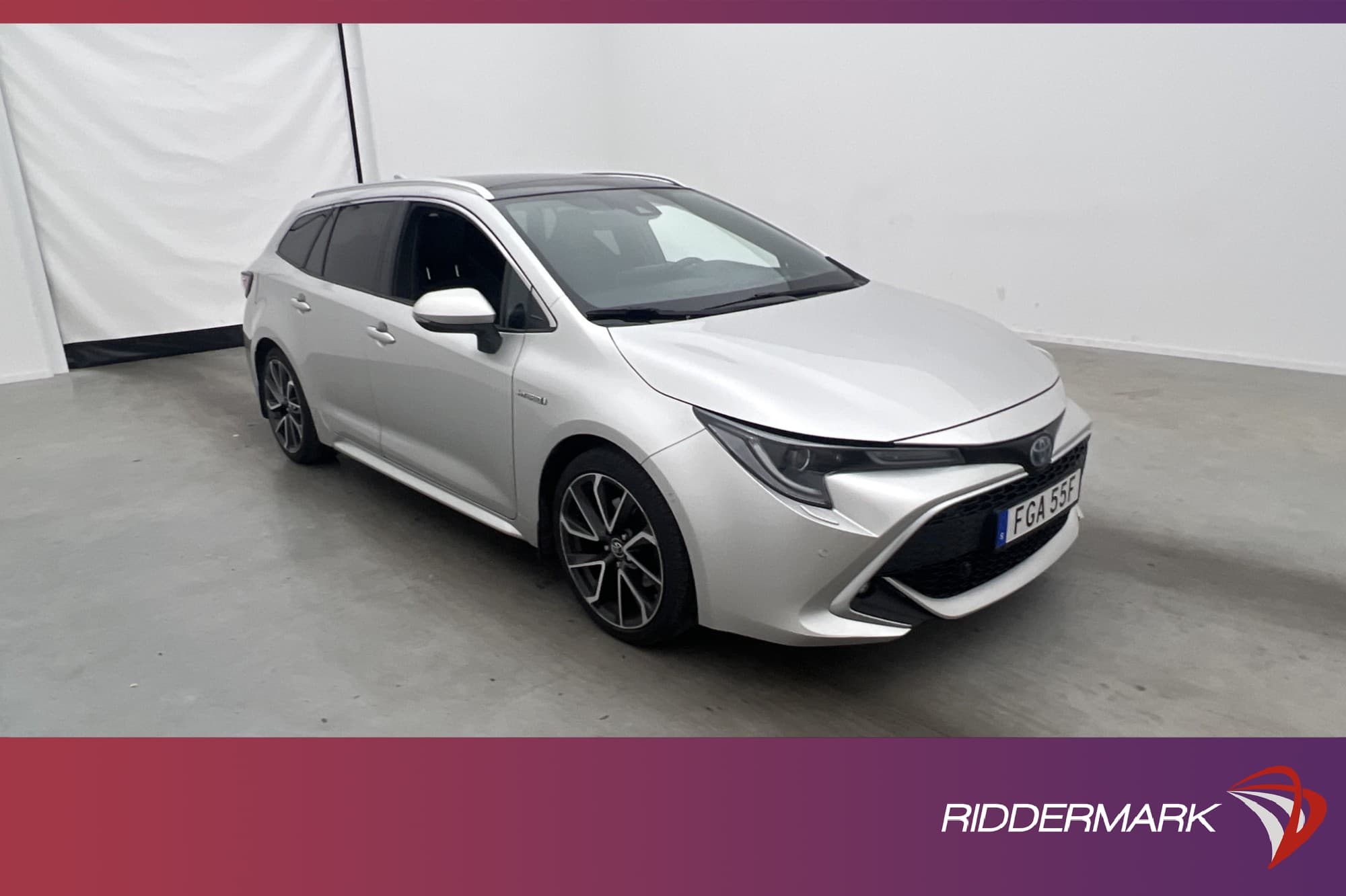 Toyota Corolla Touring Hybrid 184hk