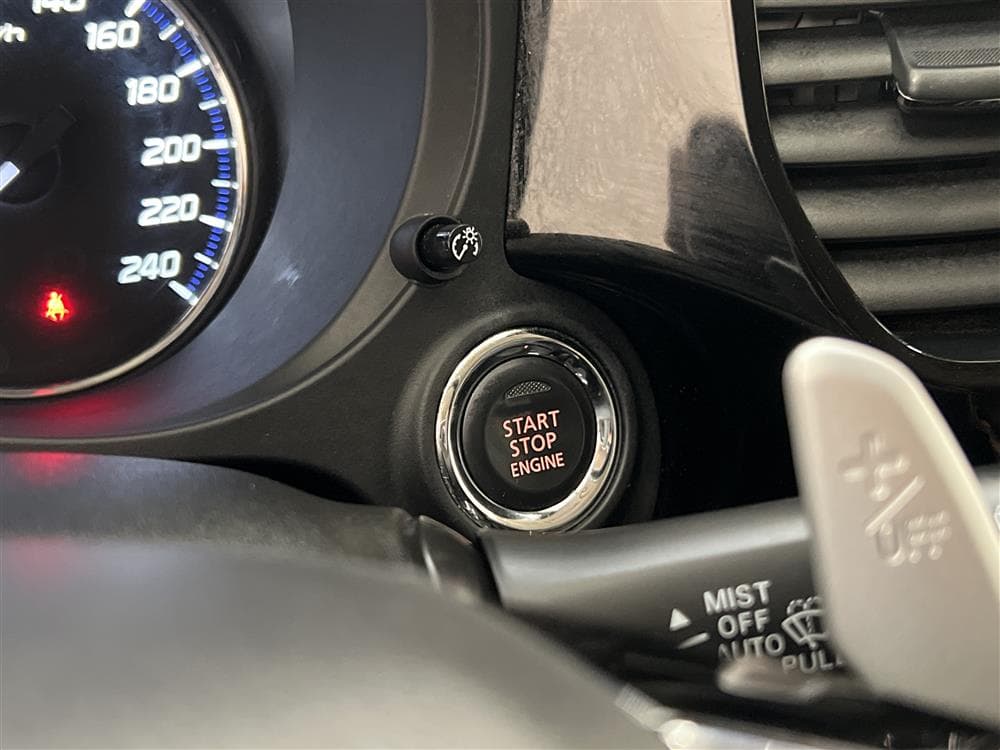 Mitsubishi Outlander 4WD Business Kamera 7-Sits HELG KAMPANJinteriör