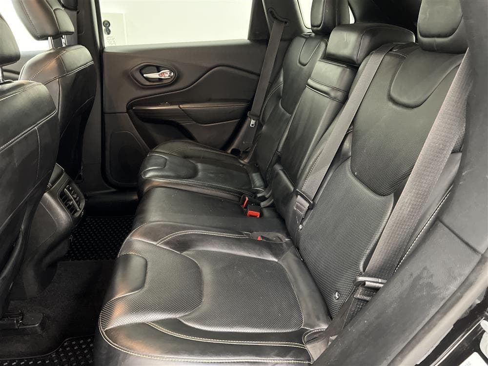 Jeep Cherokee 2.0 CRD AWD Limited Skinn B-Kam Navi 0,58l/milinteriör