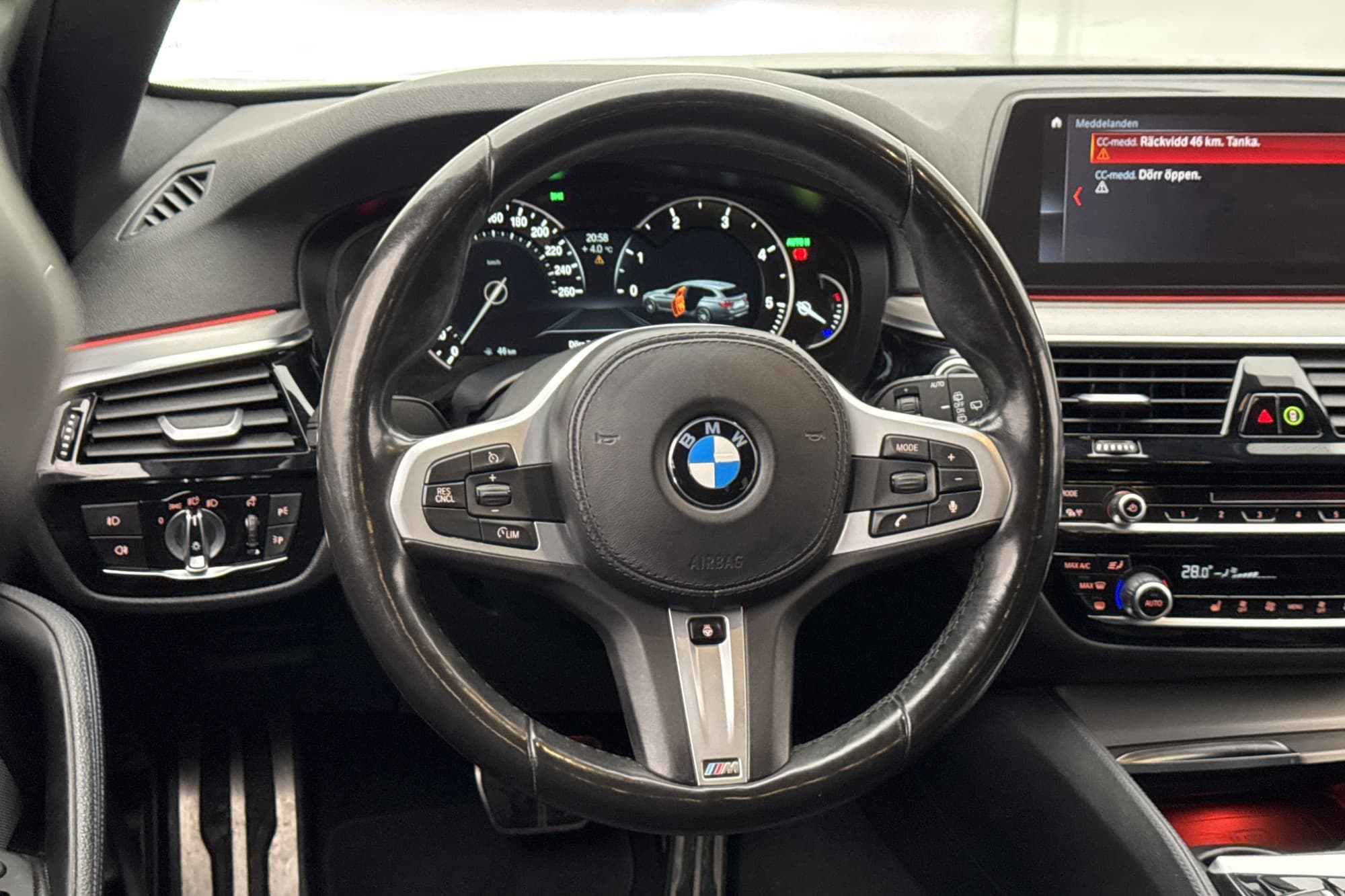 BMW 520 d xDrive Touring M Sport HiFi Navi Drag MOMS