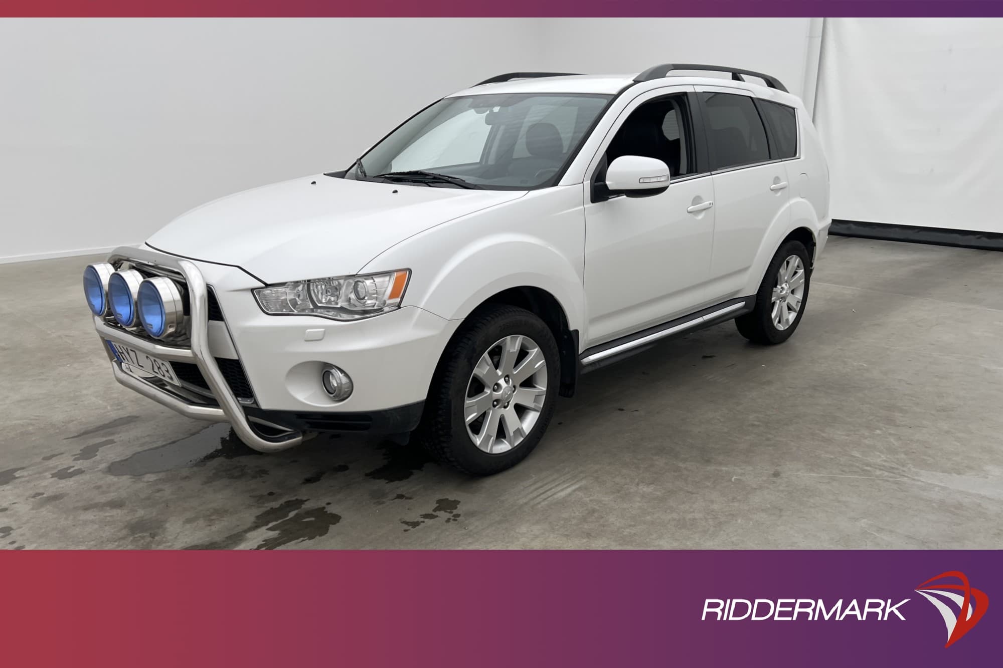 Mitsubishi Outlander 4WD 156hk