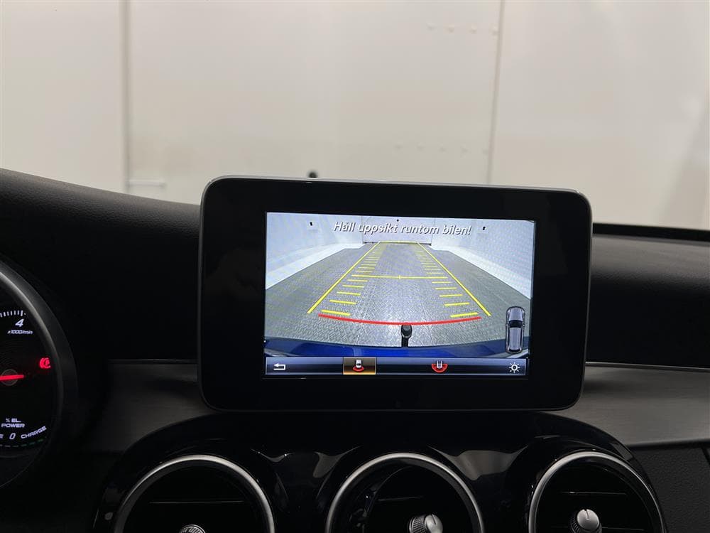 Mercedes-Benz C 350e 279hk Burmester Värmare Kamera Drag 