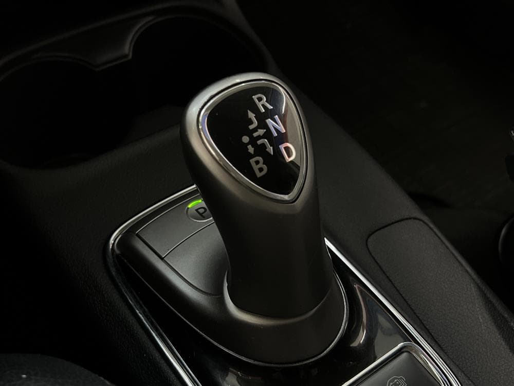 Mitsubishi Outlander PHEV 4WD Business Navi 2-brukareinteriör