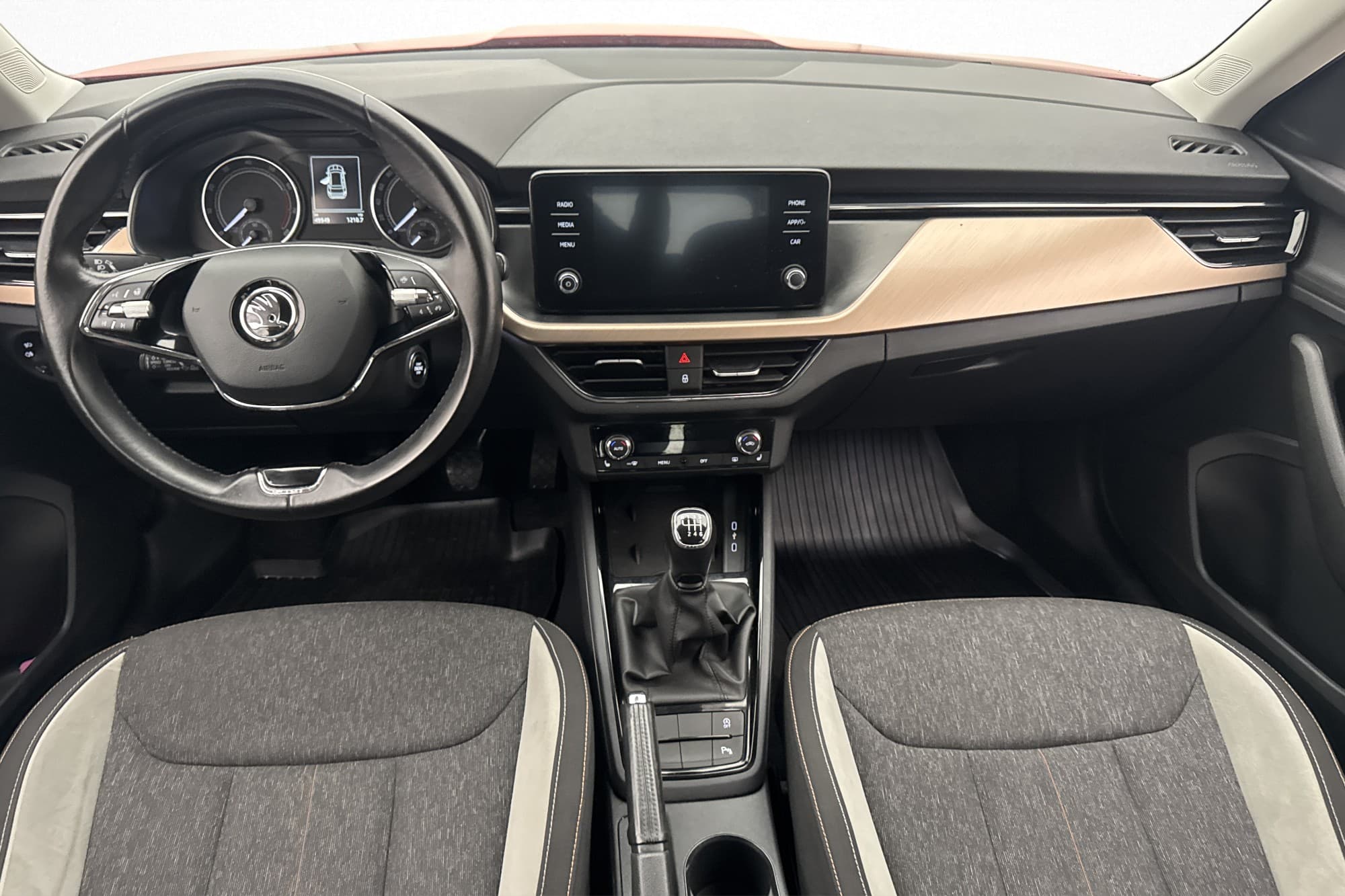 Škoda Kamiq 1.0 TSI 110hk Rattvärme Apple Carplay