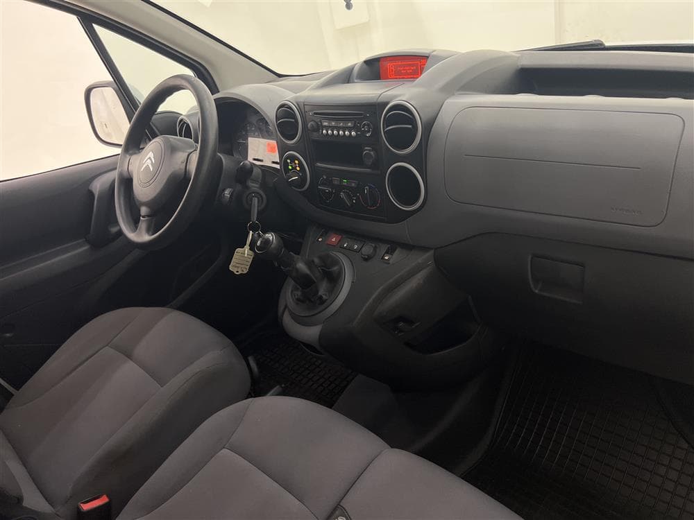 Citroën Berlingo 1.6 HDi 4X4 90hk Drag Nyservad PDC Värmare interiör