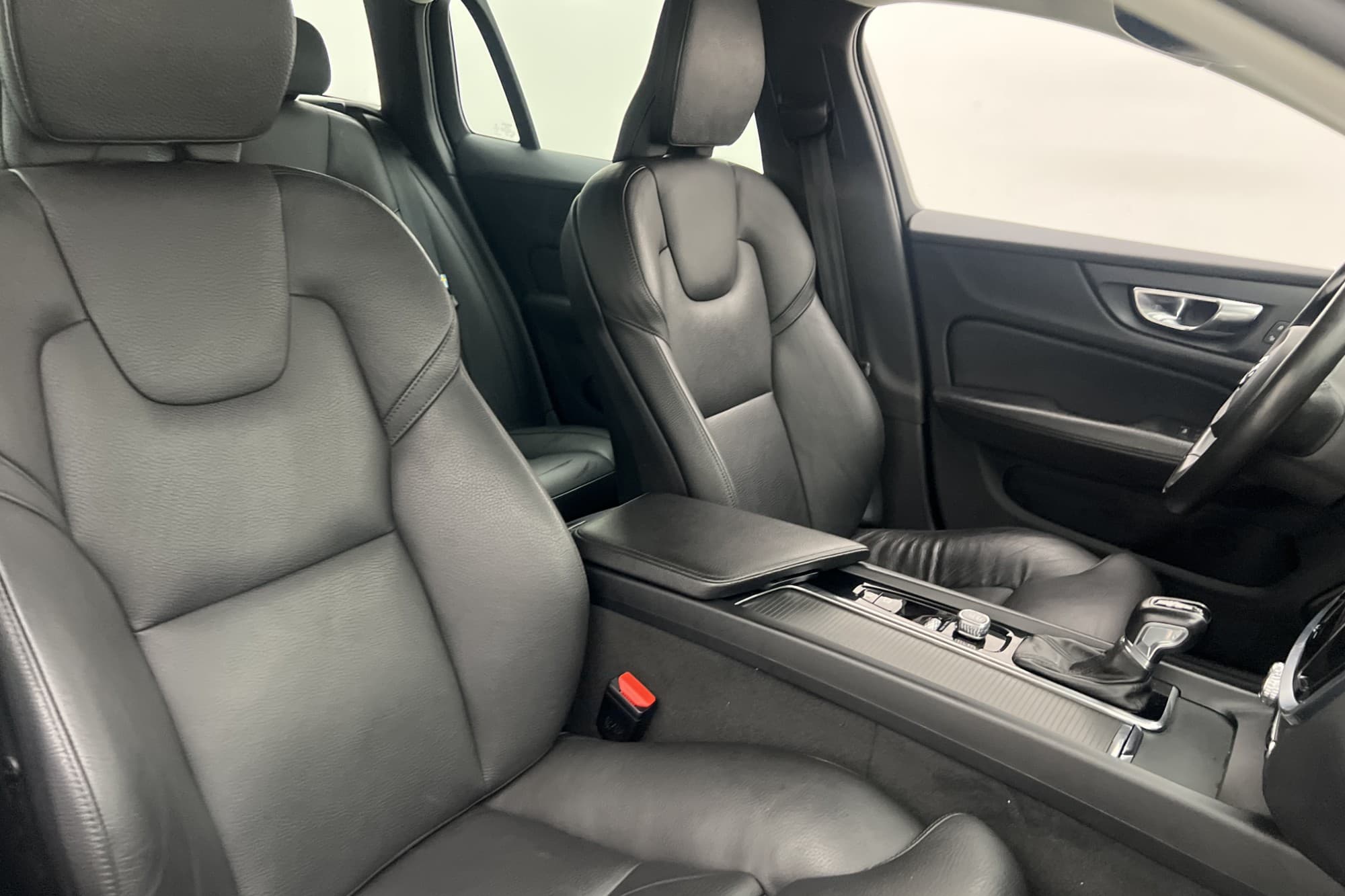 Volvo V60 D3 150hk Advanced VOC Värm Skinn Keyless Sensorer