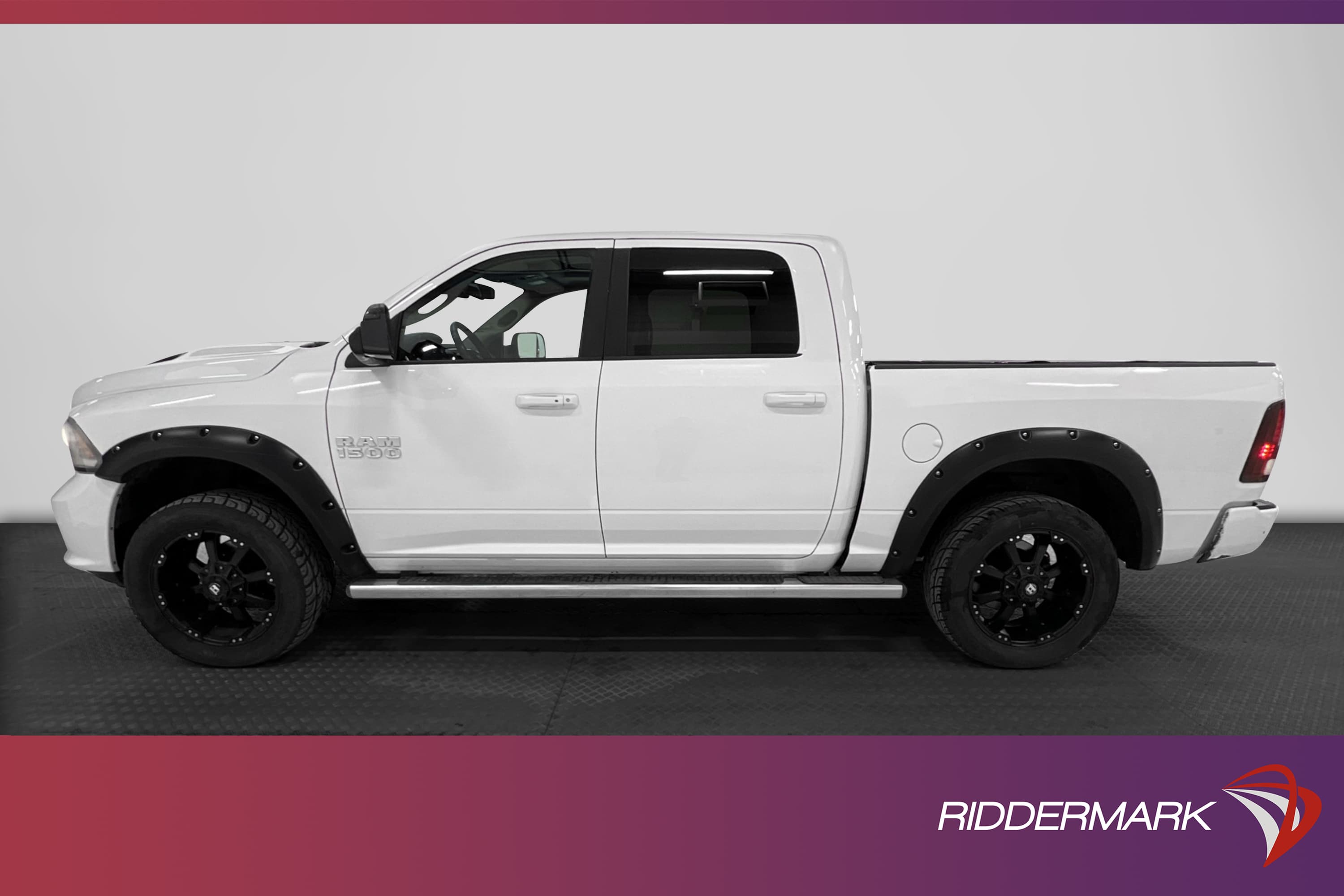 Dodge RAM Sport 5.7 HEMI 4x4 M/K-Värmare Taklucka Moms