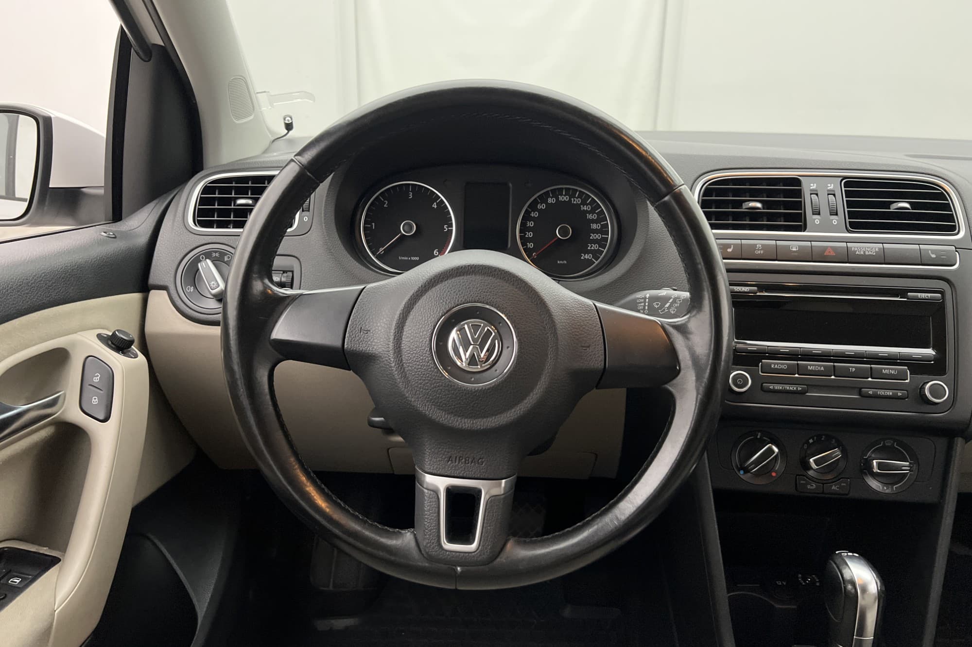 Volkswagen Polo 1.6 TDI 90hk Comfortline P-Sensorer 