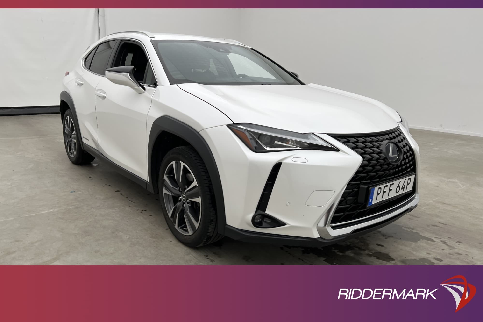 Lexus UX 250h 184hk