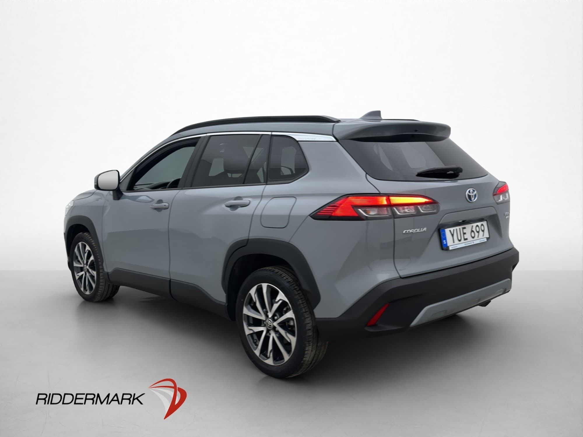 Toyota Corolla Cross Hybrid 197hk AWD Style Kamera Rattvärme