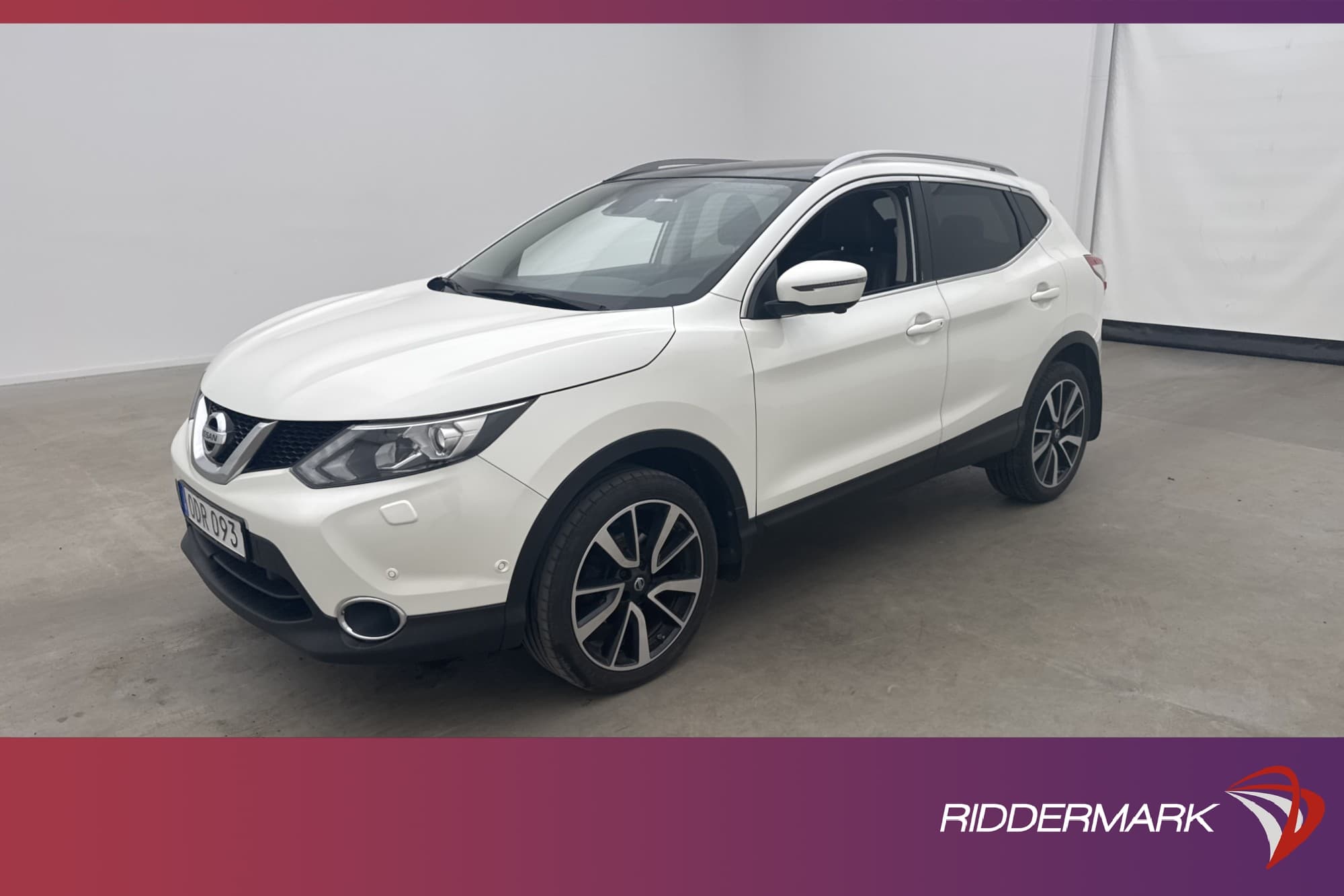 Nissan Qashqai 115hk Tekna M&K-Värm Pano 360° Navi Halvskinn