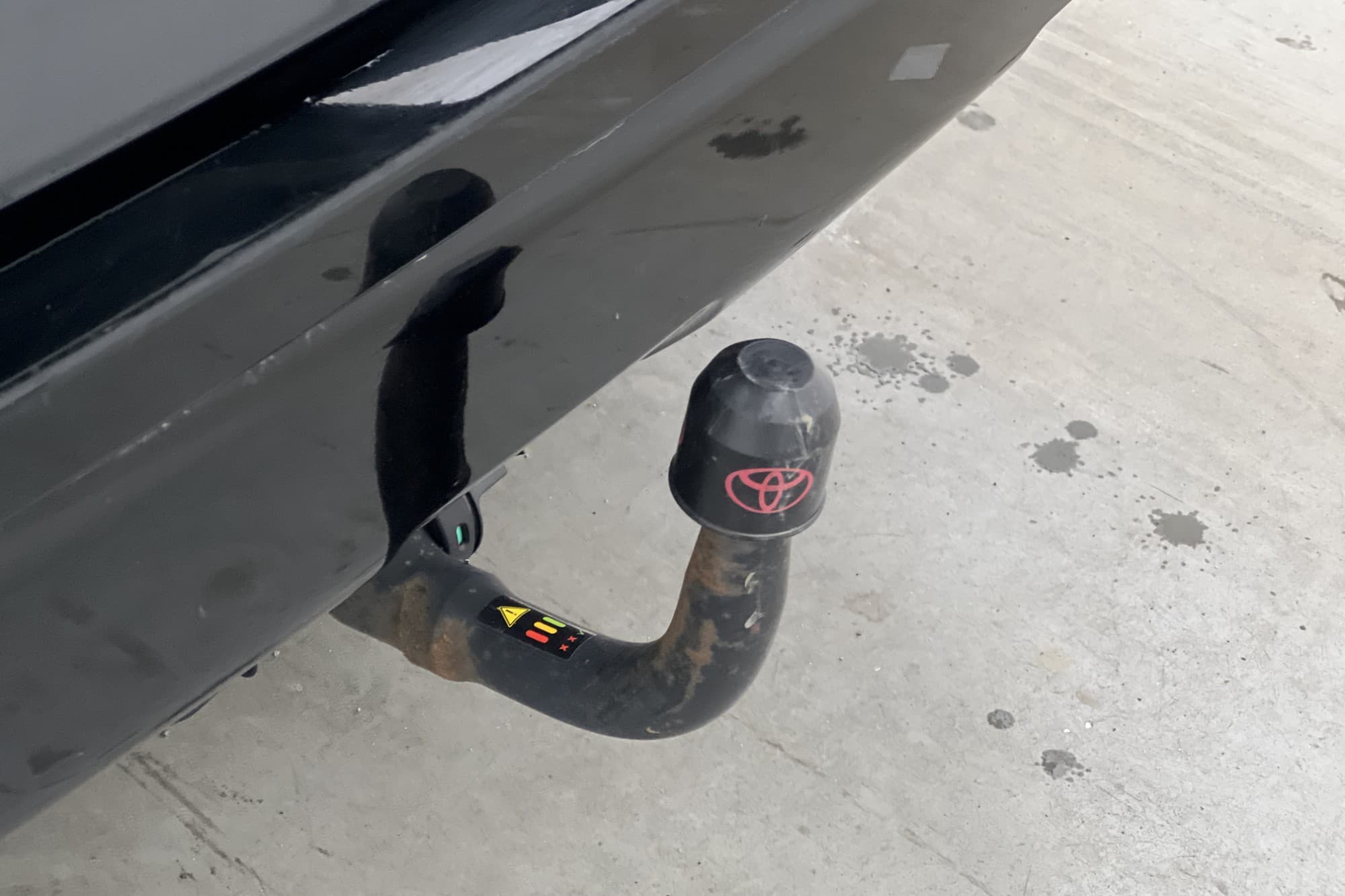 Toyota RAV4 Plug-in AWD 306hk Launch Edt Kamera Drag MOMS